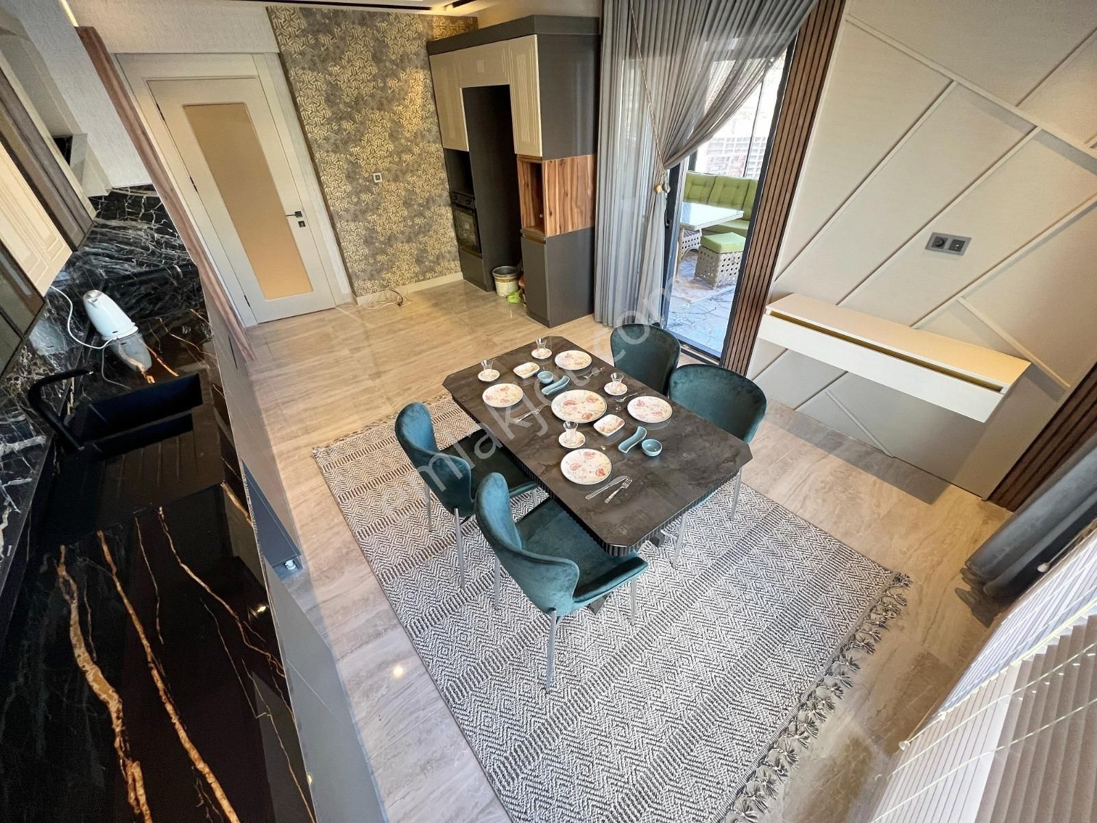 Beyaz'dan Ovacık Yozgat Bulvarında 4+1 Lüxs Merkezde - Görsel 3