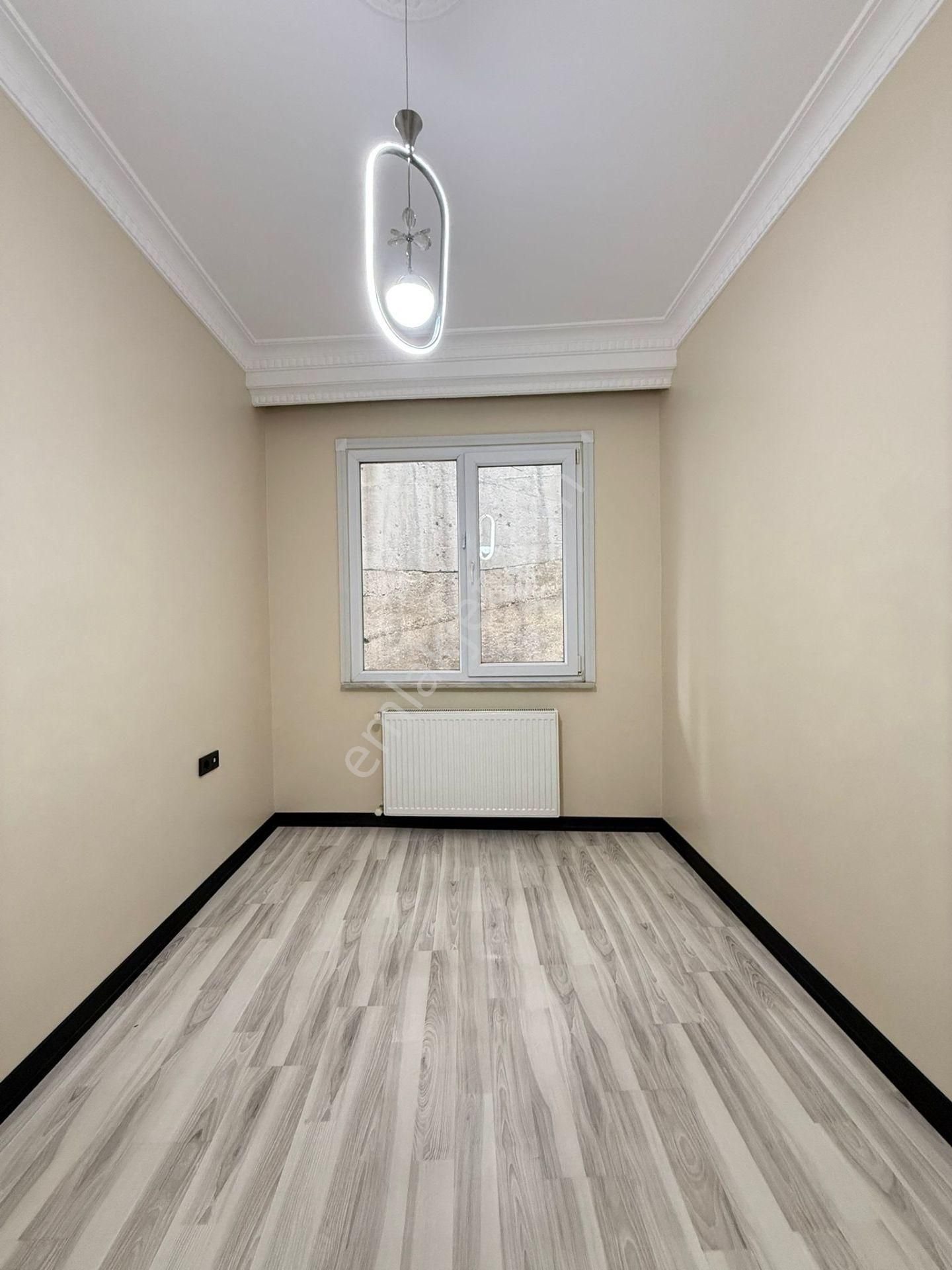 Yunus Emre Mahallesinde Lüx Tasarımlı 2+1 Kiralık Daire - Görsel 18