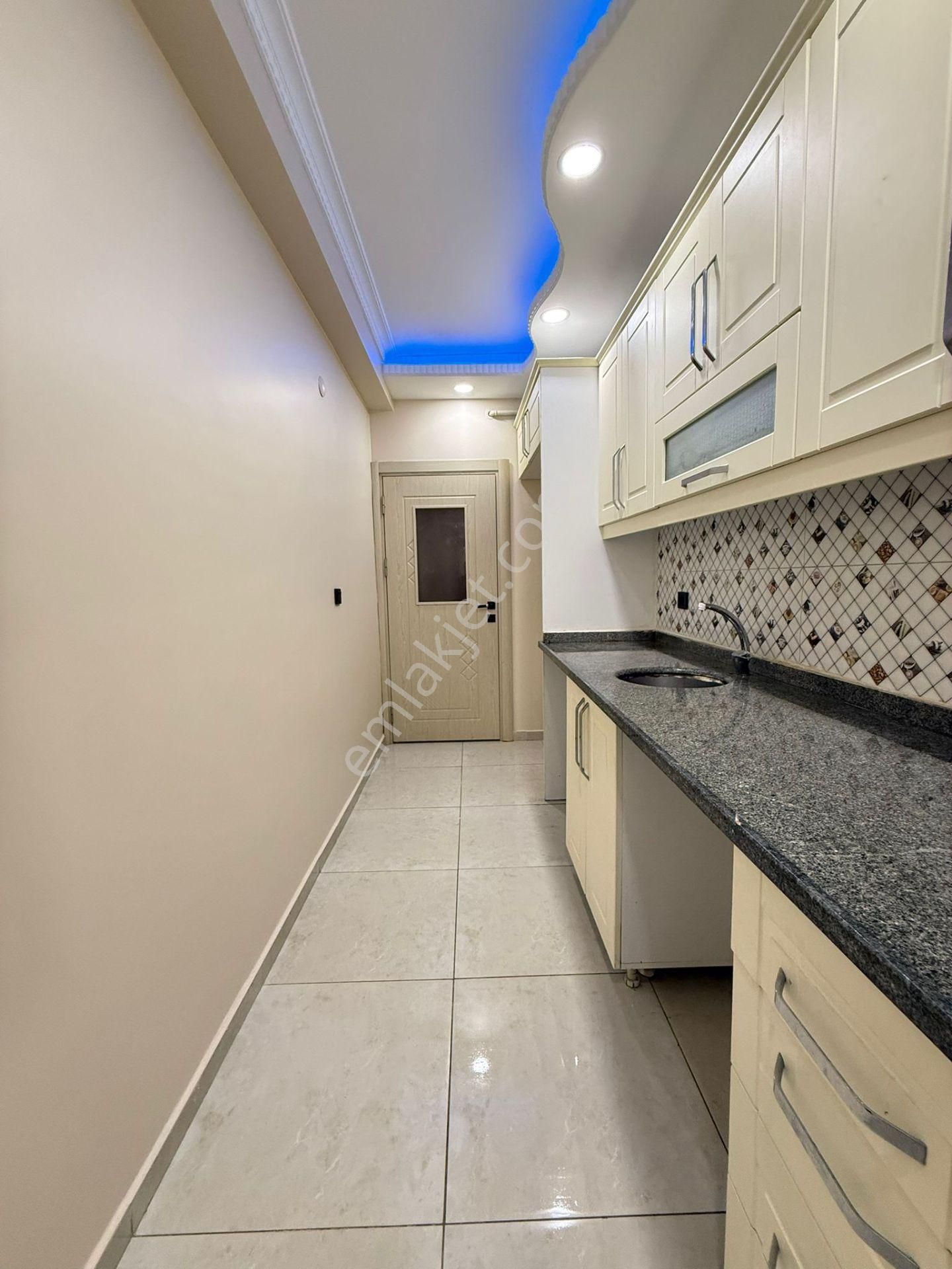 Yunus Emre Mahallesinde Lüx Tasarımlı 2+1 Kiralık Daire - Görsel 12