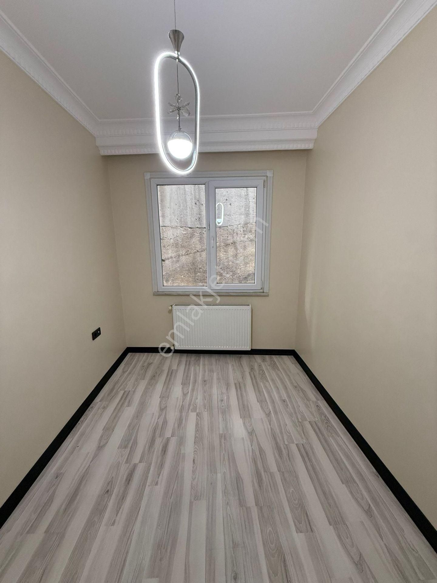 Yunus Emre Mahallesinde Lüx Tasarımlı 2+1 Kiralık Daire - Görsel 17