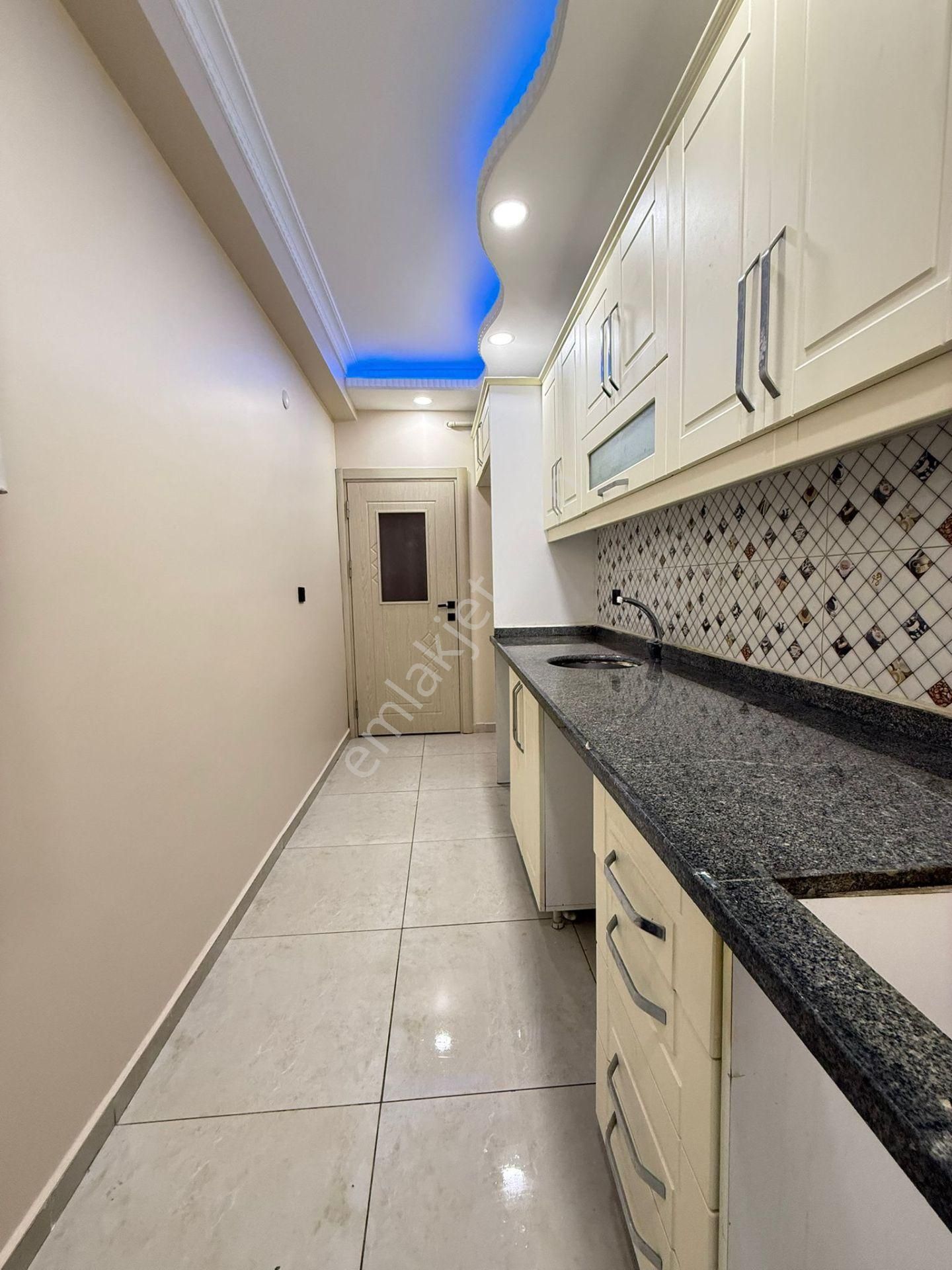 Yunus Emre Mahallesinde Lüx Tasarımlı 2+1 Kiralık Daire - Görsel 11