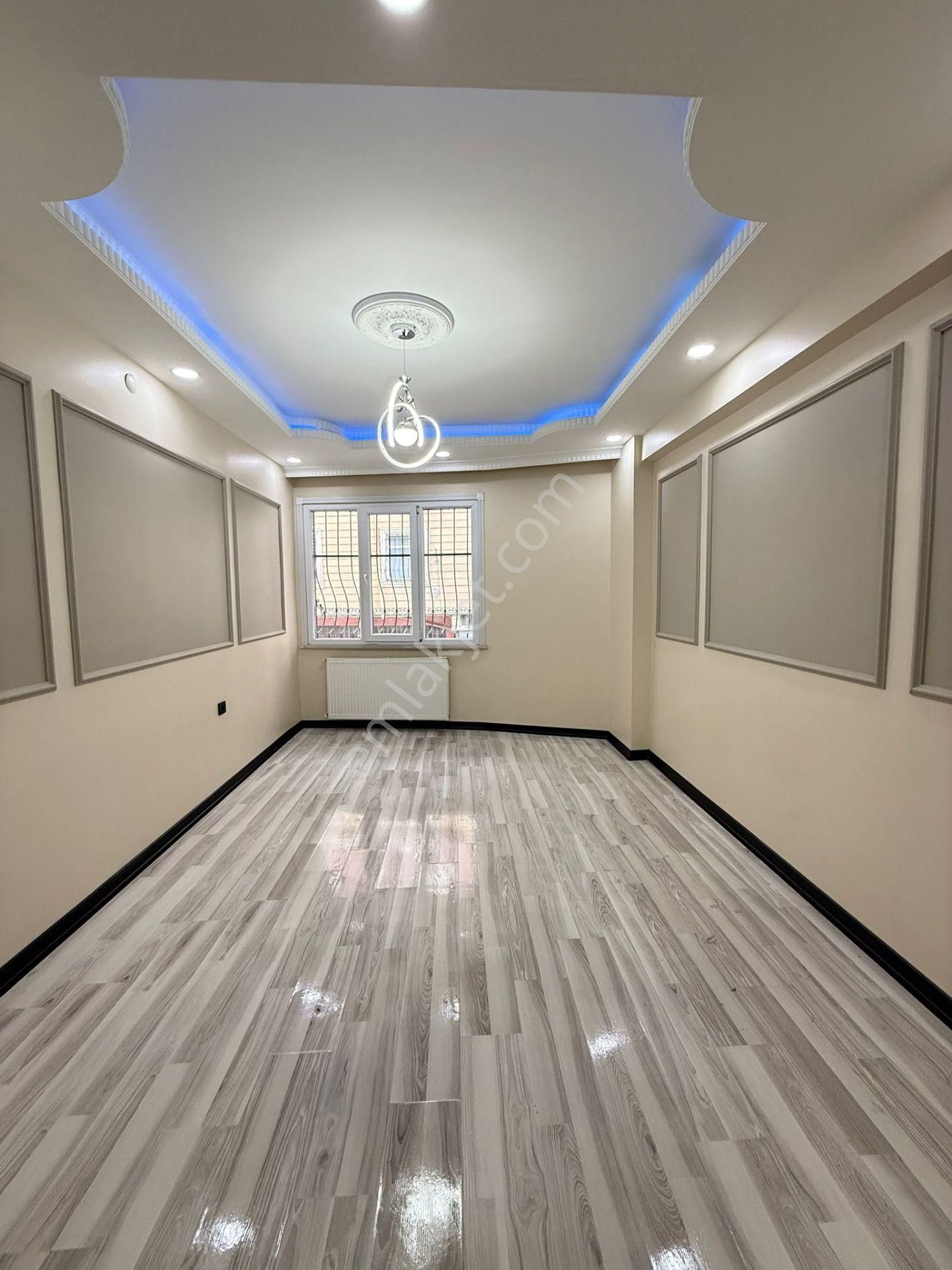 Yunus Emre Mahallesinde Lüx Tasarımlı 2+1 Kiralık Daire - Görsel 2