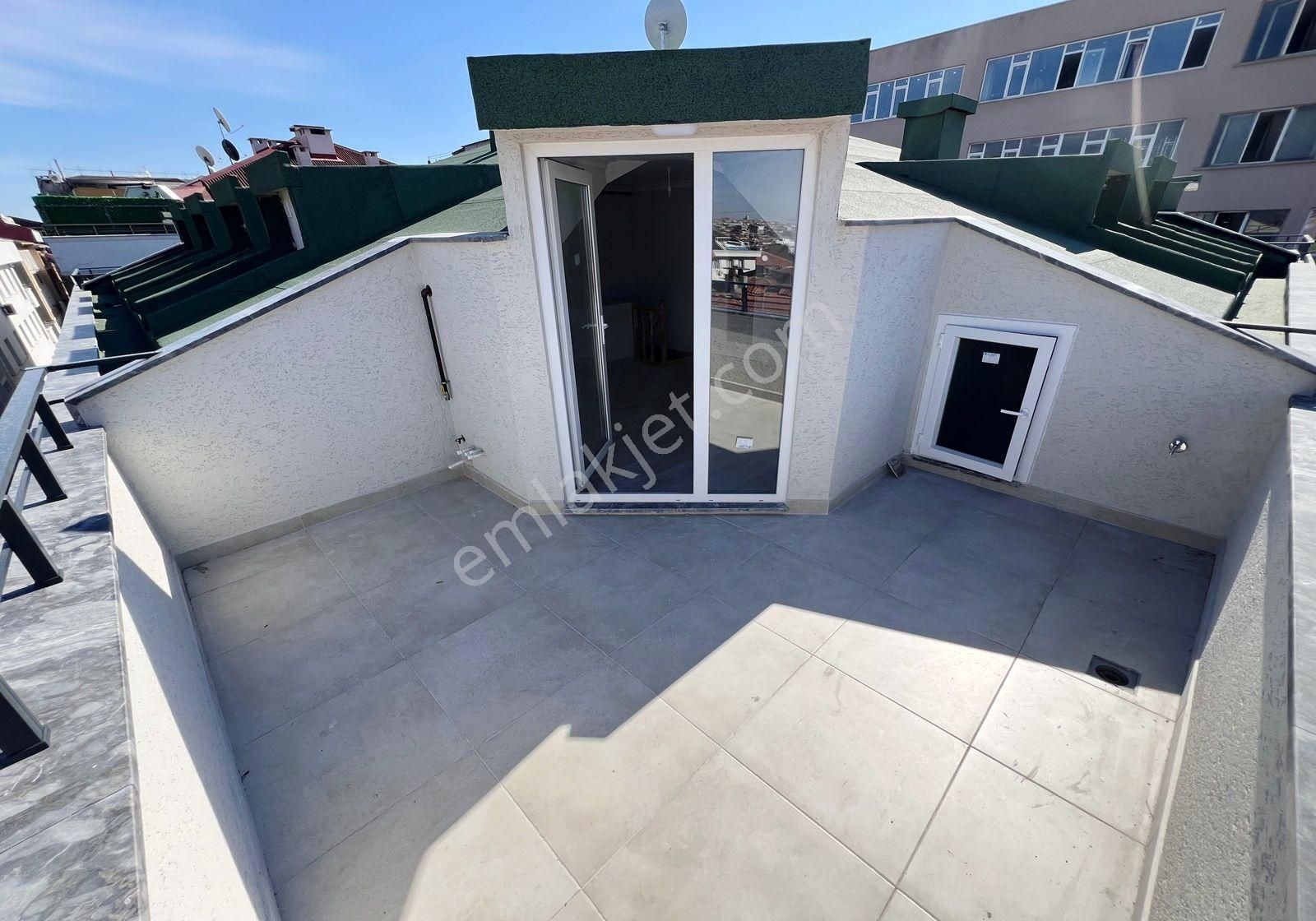 Weal World' Den Ataköy Hst. Yanı, K.otoparklı, 4+2, 190 M2 Mükemmel Dublex ...