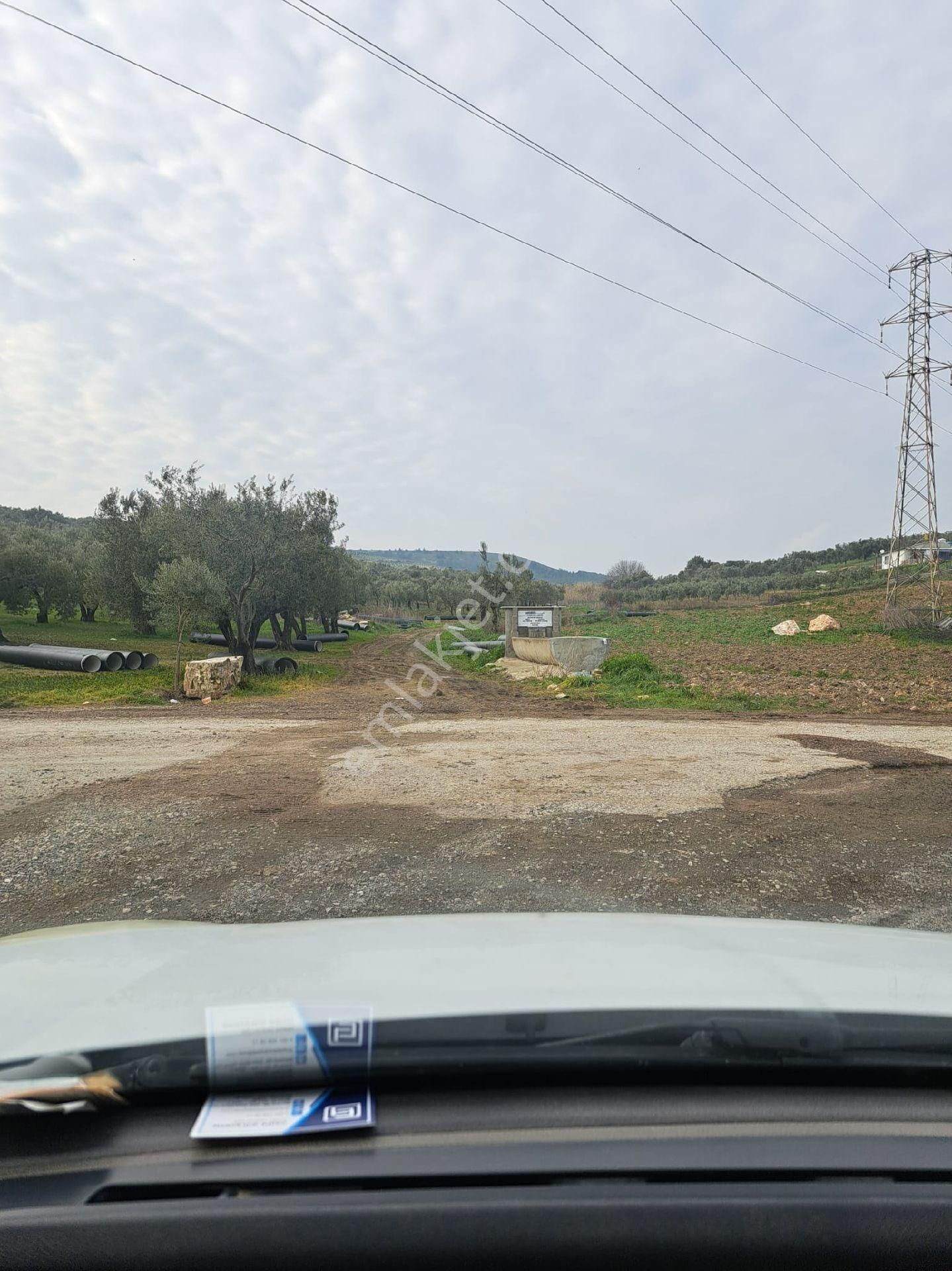 Foça Gerenköyde 883 M2 Bahçe Acil Satılıktır - Görsel 3