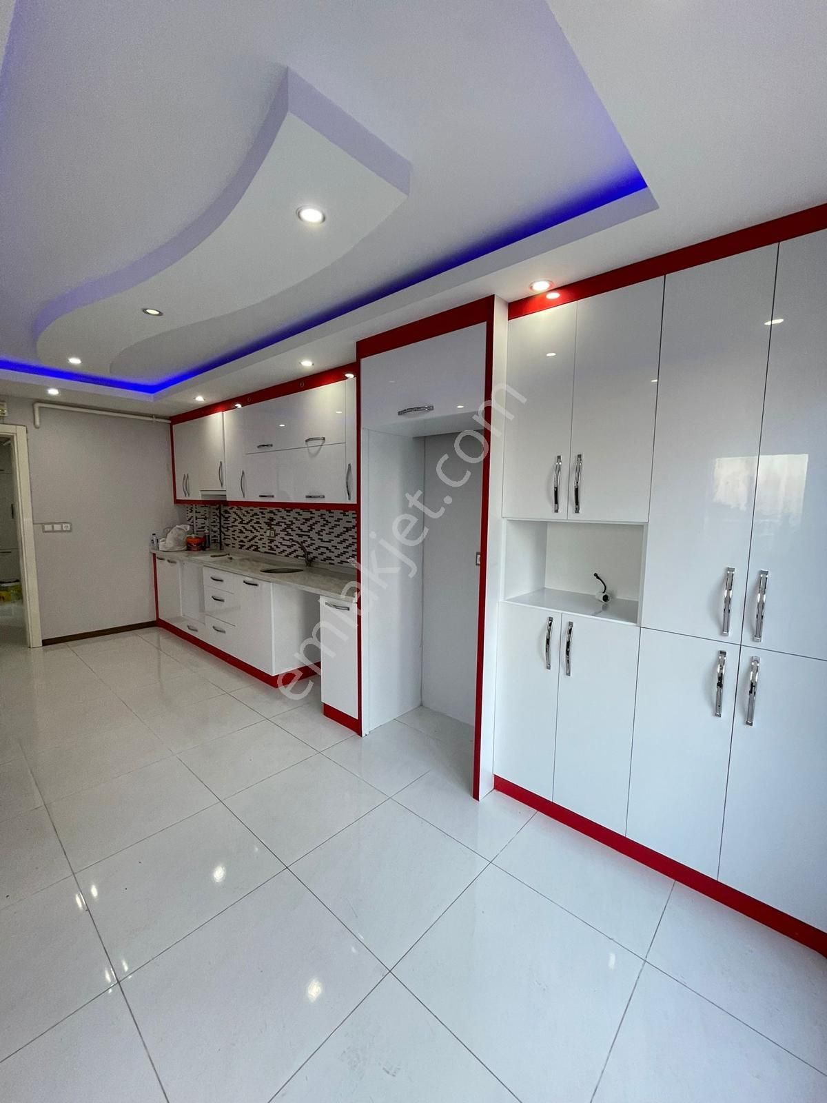 Arakat Asansörlü Geniş Kullanışlı Bağbaşı Mevki 2+1 Satılık Daire - Görsel 4