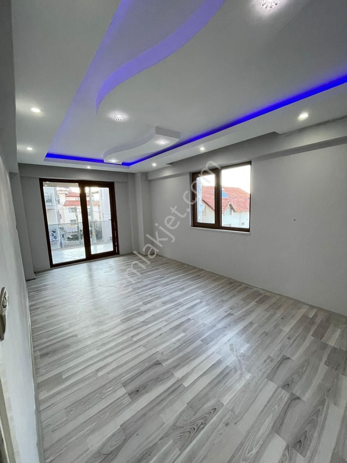 Arakat Asansörlü Geniş Kullanışlı Bağbaşı Mevki 2+1 Satılık Daire - Görsel 2