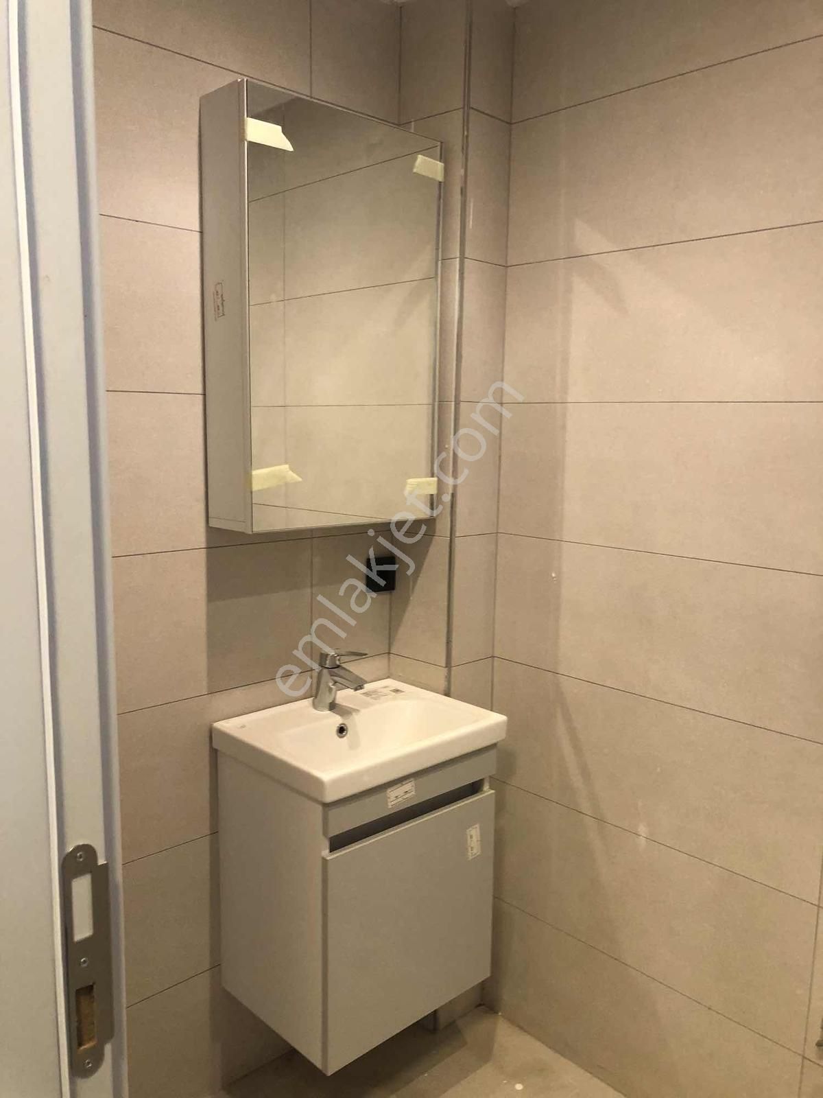 Küçükbakkalköy Bankalara Yakın Lüks 1+ 1 Daire 41.000tl - Görsel 10