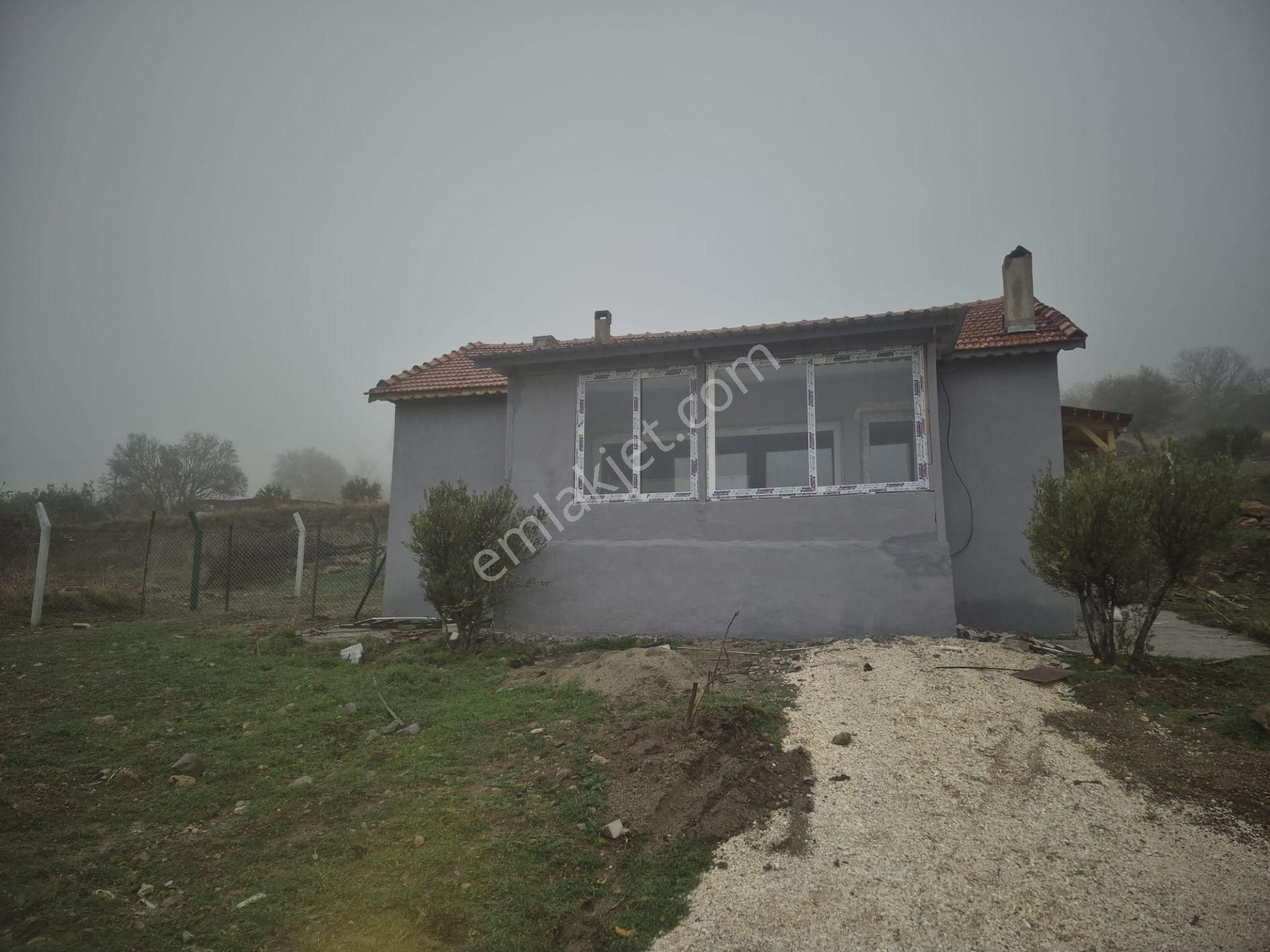 Torbalı Emlak'tan Akhisar Doğankaya'da Doğa Harikası 3190m2 Bahçede 95m2 Müstakil Bağ Evi Satılık