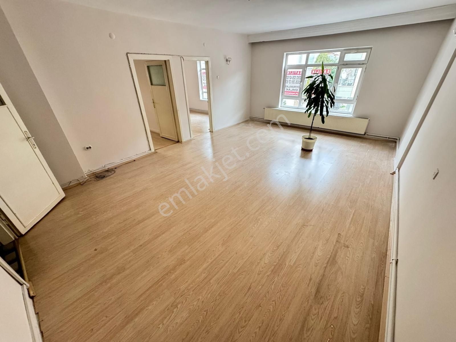 Altın Anahtardan A.eğlence Yakını Katta Ön Cephe Acil