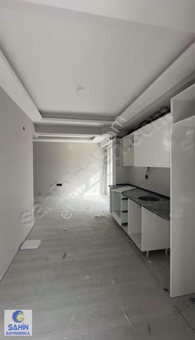 Cobanlıda Geniş Buyu 1+1 Daire - Görsel 13