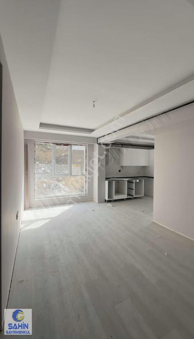 Cobanlıda Geniş Buyu 1+1 Daire - Görsel 6