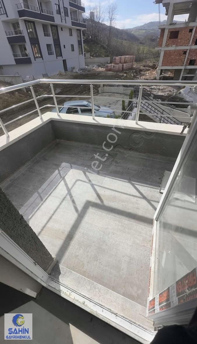 Cobanlıda Geniş Buyu 1+1 Daire - Görsel 9