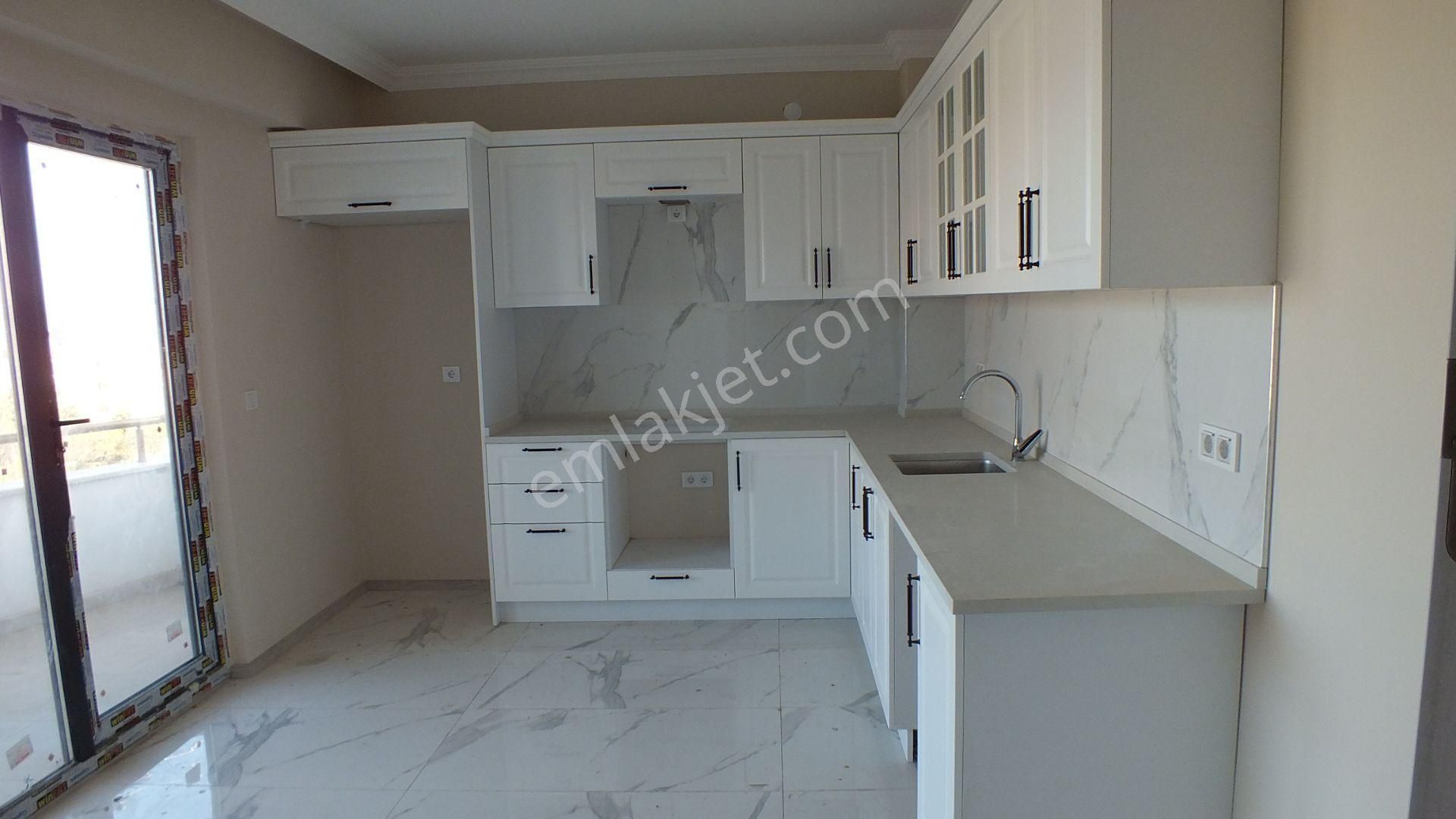 1 No Bostancı Satılık 3+1 4. Kat 165m2 Yerden Isıtma Sıfır Daire