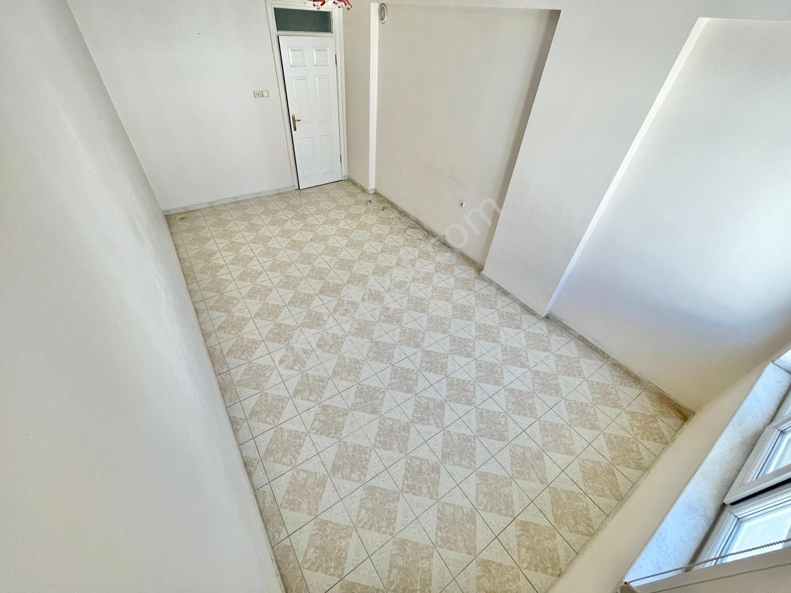 Berkay Demirel'den İkizçayda Site İçerisinde Ferah 2+1 Daire - Görsel 28