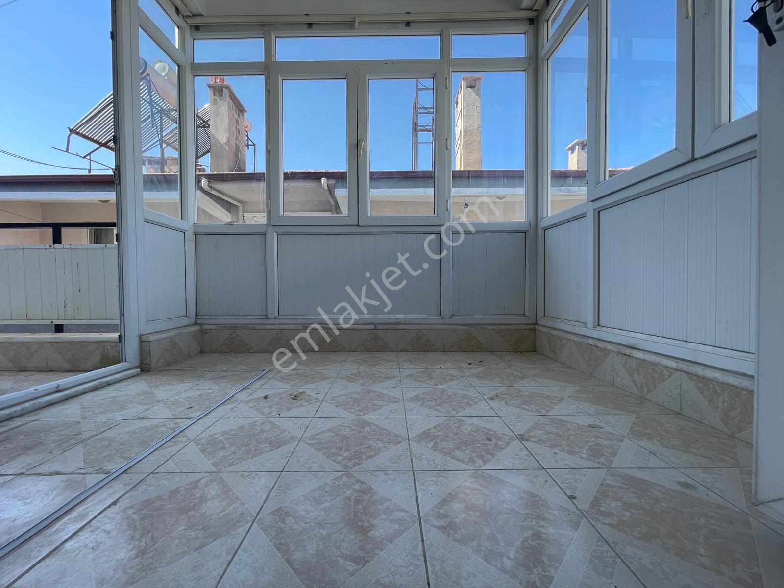 Berkay Demirel'den İkizçayda Site İçerisinde Ferah 2+1 Daire - Görsel 24