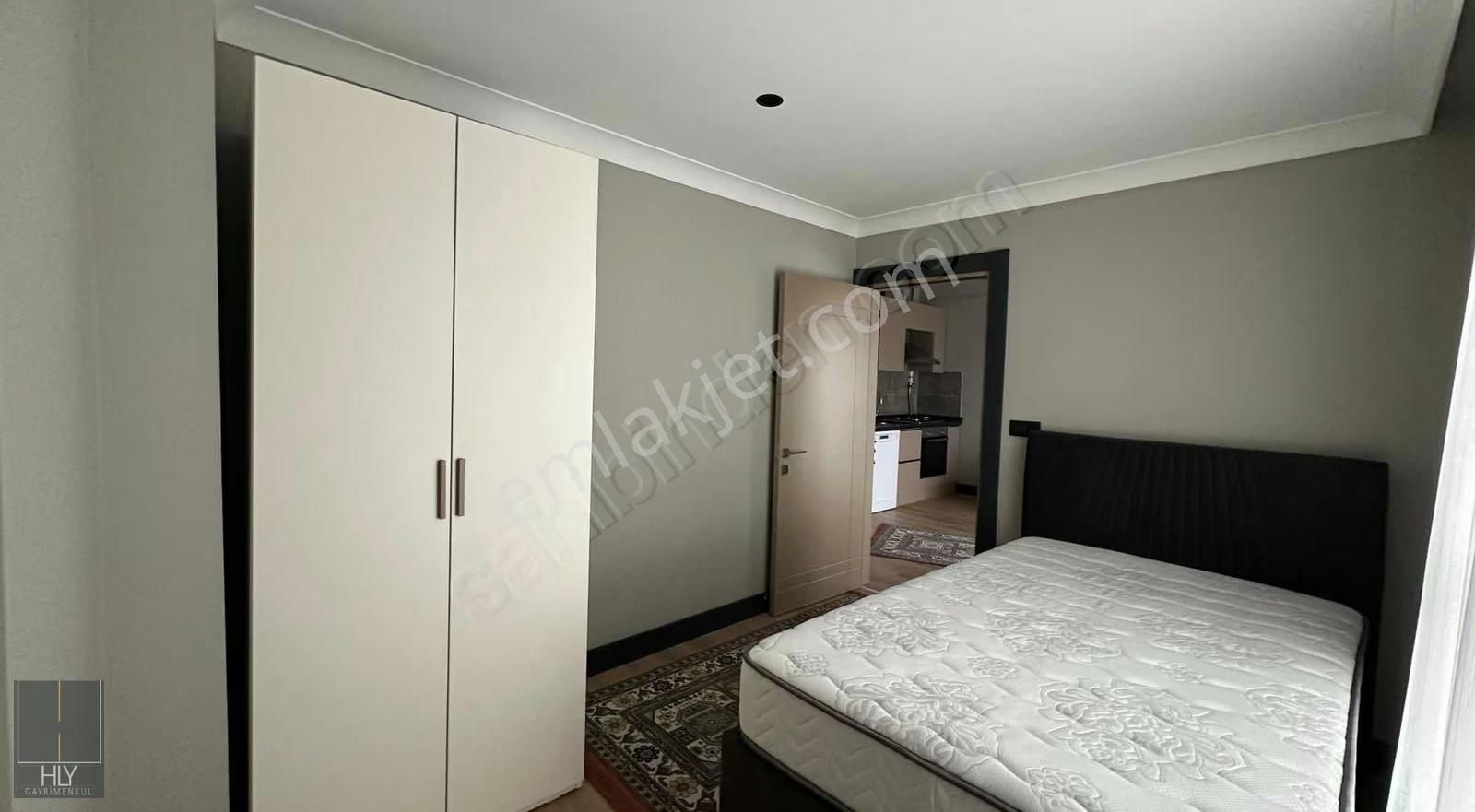 Hly Gayrimenkulden Bahçelievler Mah.de Lüks 1+1 Eşyalı Satılık - Görsel 14