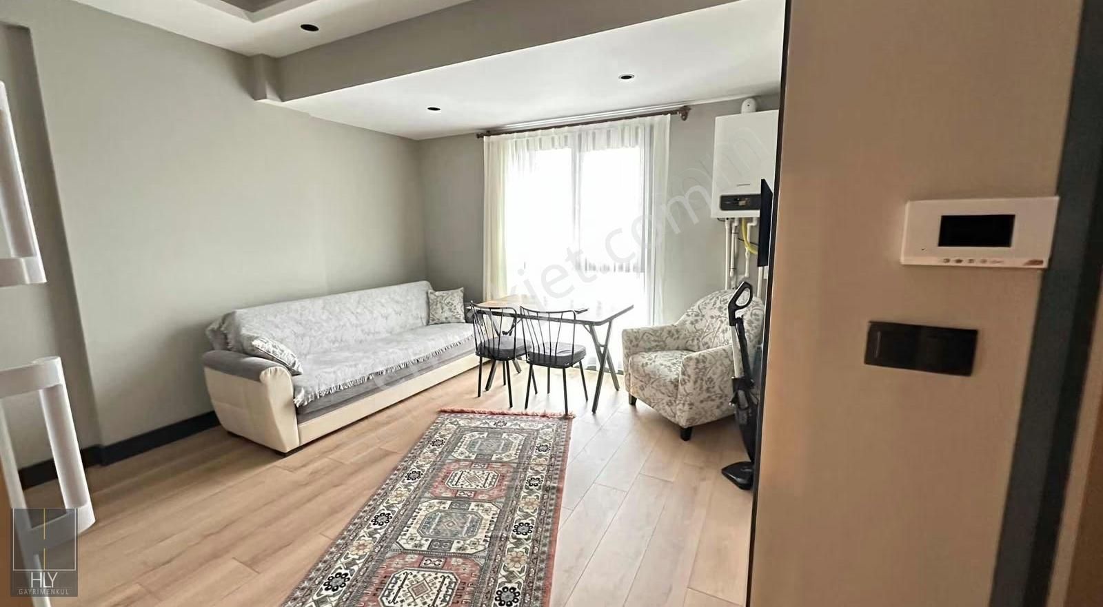 Hly Gayrimenkulden Bahçelievler Mah.de Lüks 1+1 Eşyalı Satılık - Görsel 8