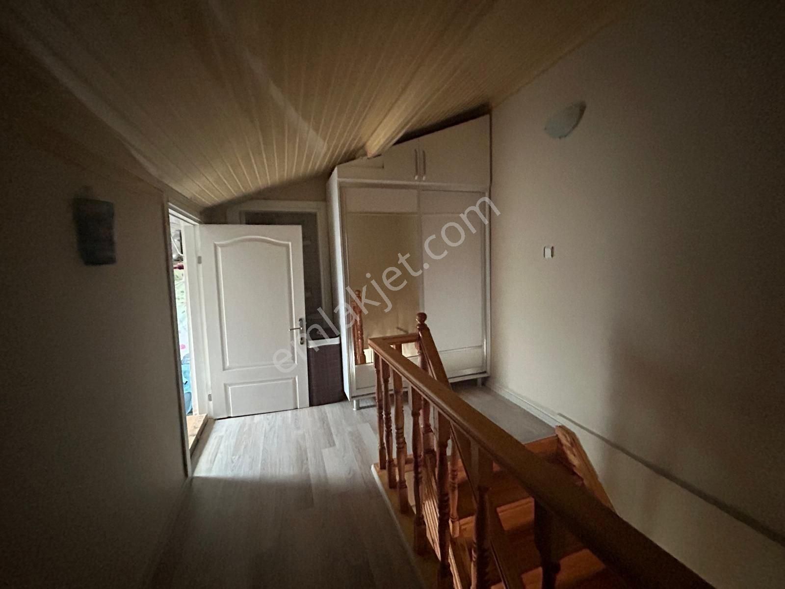 Ayvalık Altınova Akasya Sitesinde Masrafsız Satılık Villa - Görsel 33