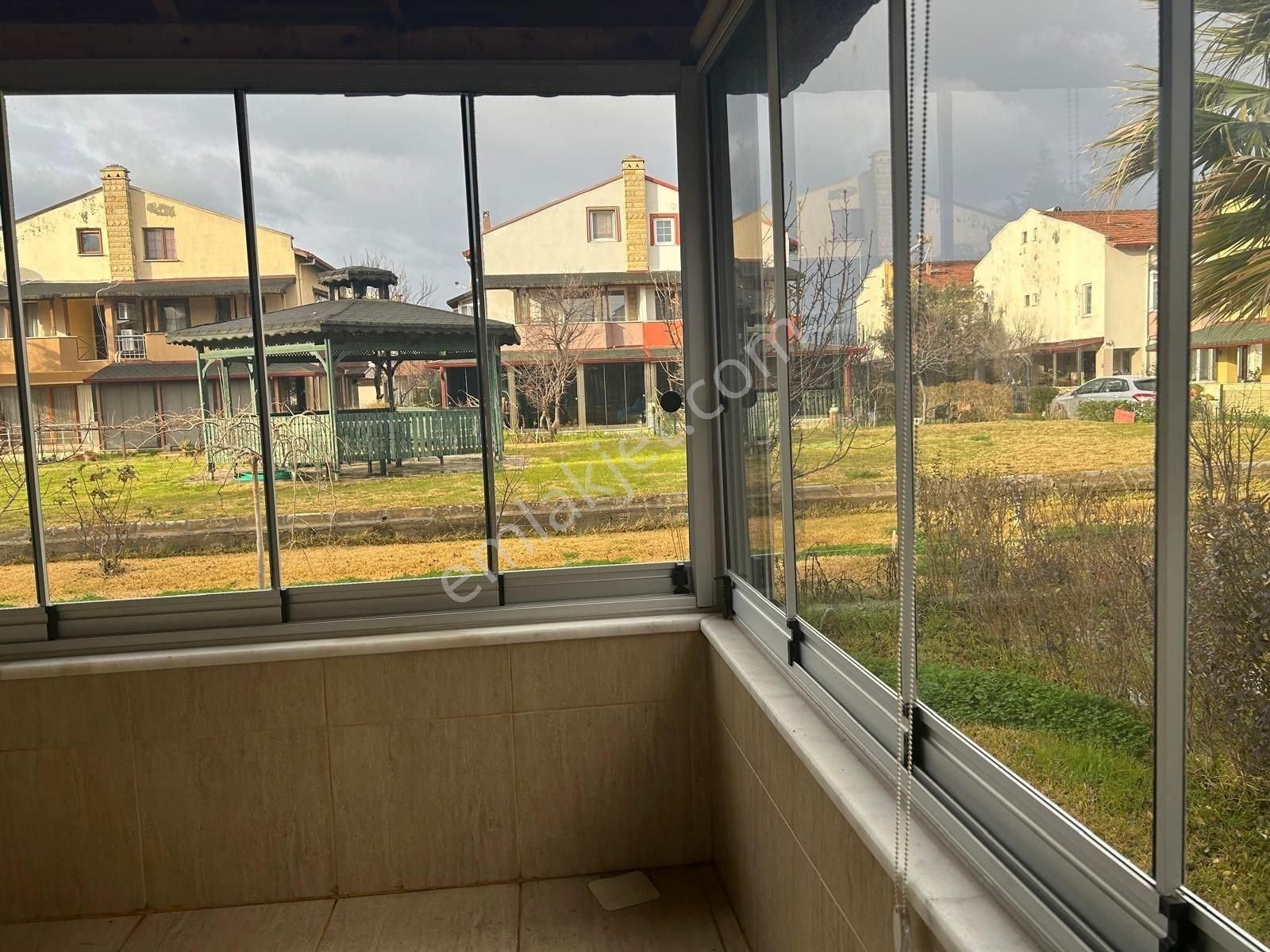 Ayvalık Altınova Akasya Sitesinde Masrafsız Satılık Villa - Görsel 21