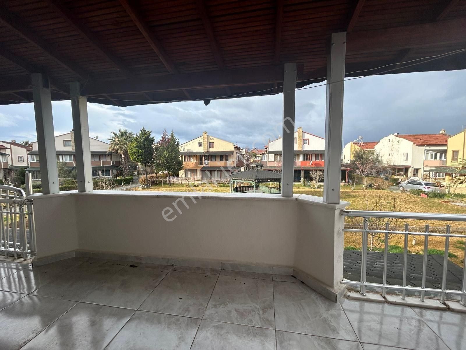 Ayvalık Altınova Akasya Sitesinde Masrafsız Satılık Villa - Görsel 27