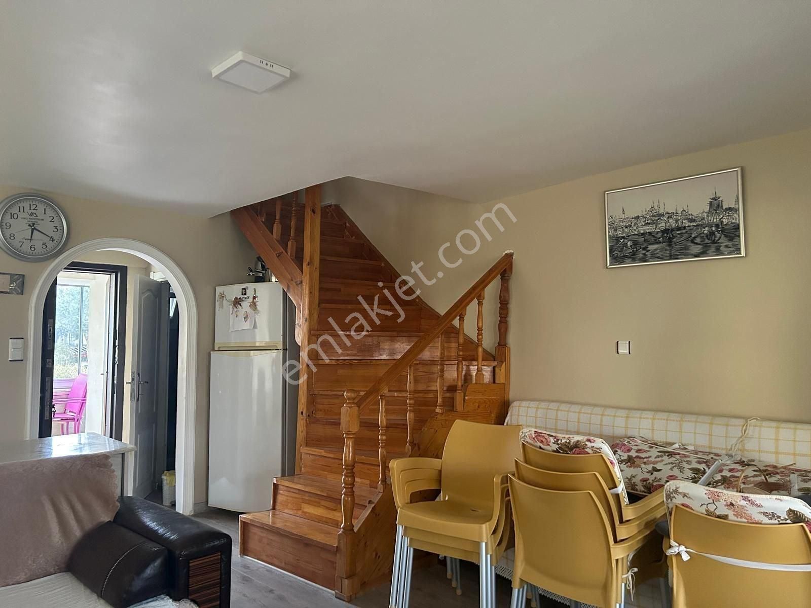 Ayvalık Altınova Akasya Sitesinde Masrafsız Satılık Villa - Görsel 16