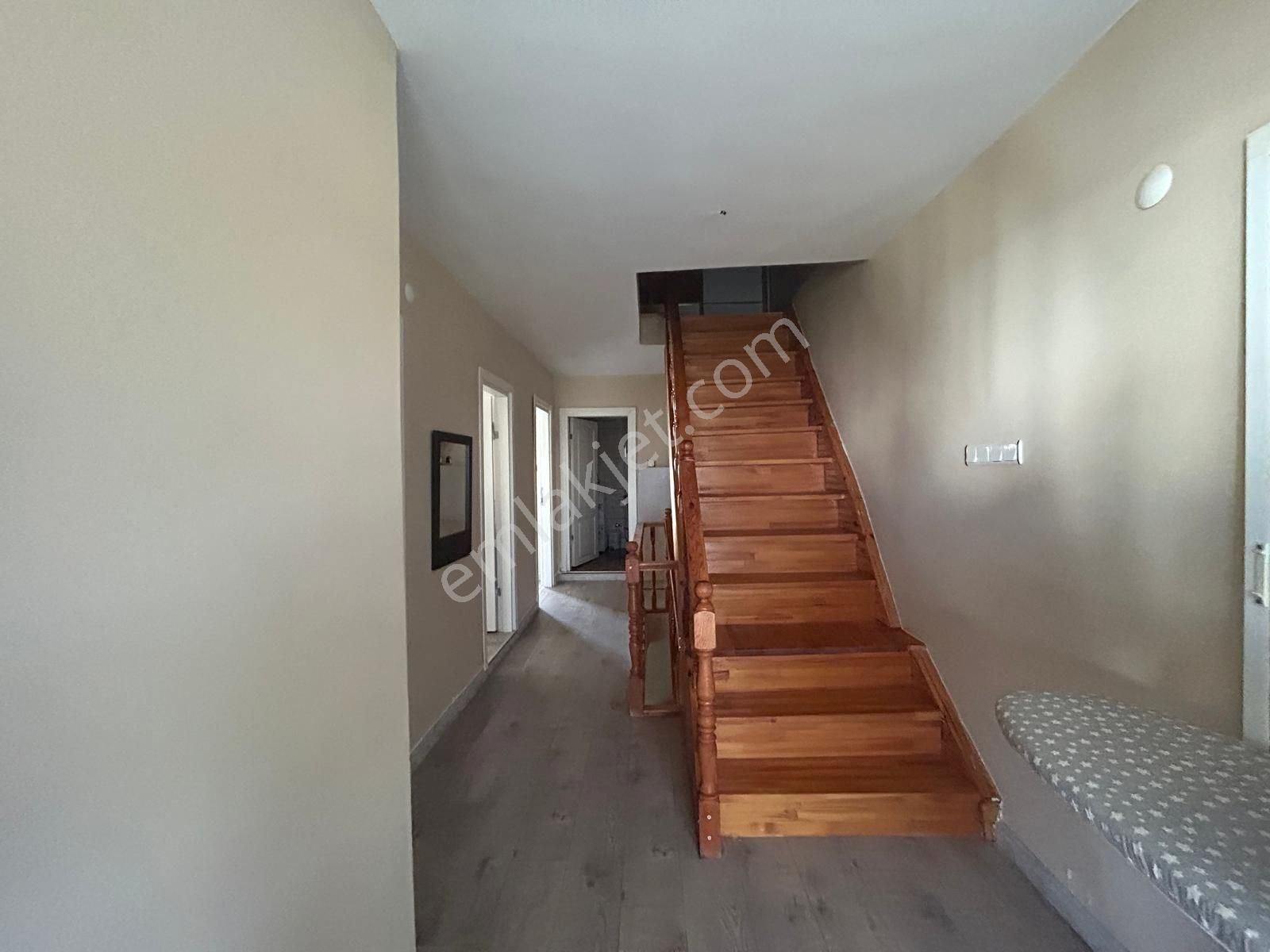 Ayvalık Altınova Akasya Sitesinde Masrafsız Satılık Villa - Görsel 29