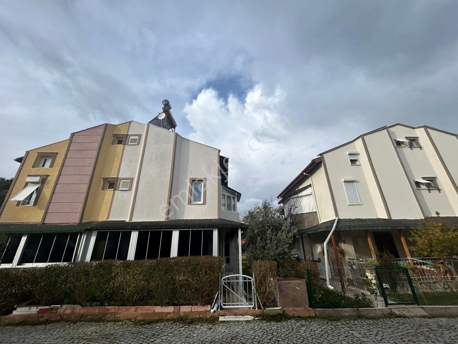 Ayvalık Altınova Akasya Sitesinde Masrafsız Satılık Villa - Görsel 6