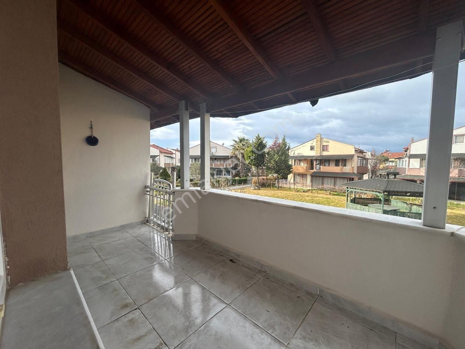 Ayvalık Altınova Akasya Sitesinde Masrafsız Satılık Villa - Görsel 28