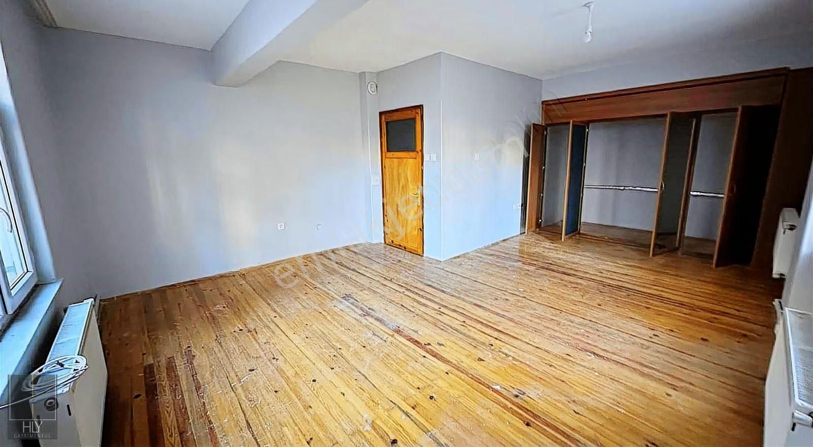 Hly Gayrimenkulden Plevne Mah.de 2+1 Ayrı Mutfak Bodrum Kiralık - Görsel 14