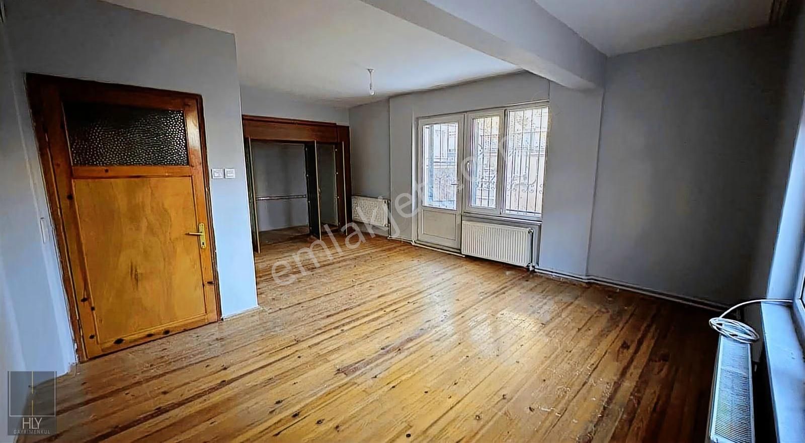 Hly Gayrimenkulden Plevne Mah.de 2+1 Ayrı Mutfak Bodrum Kiralık - Görsel 12