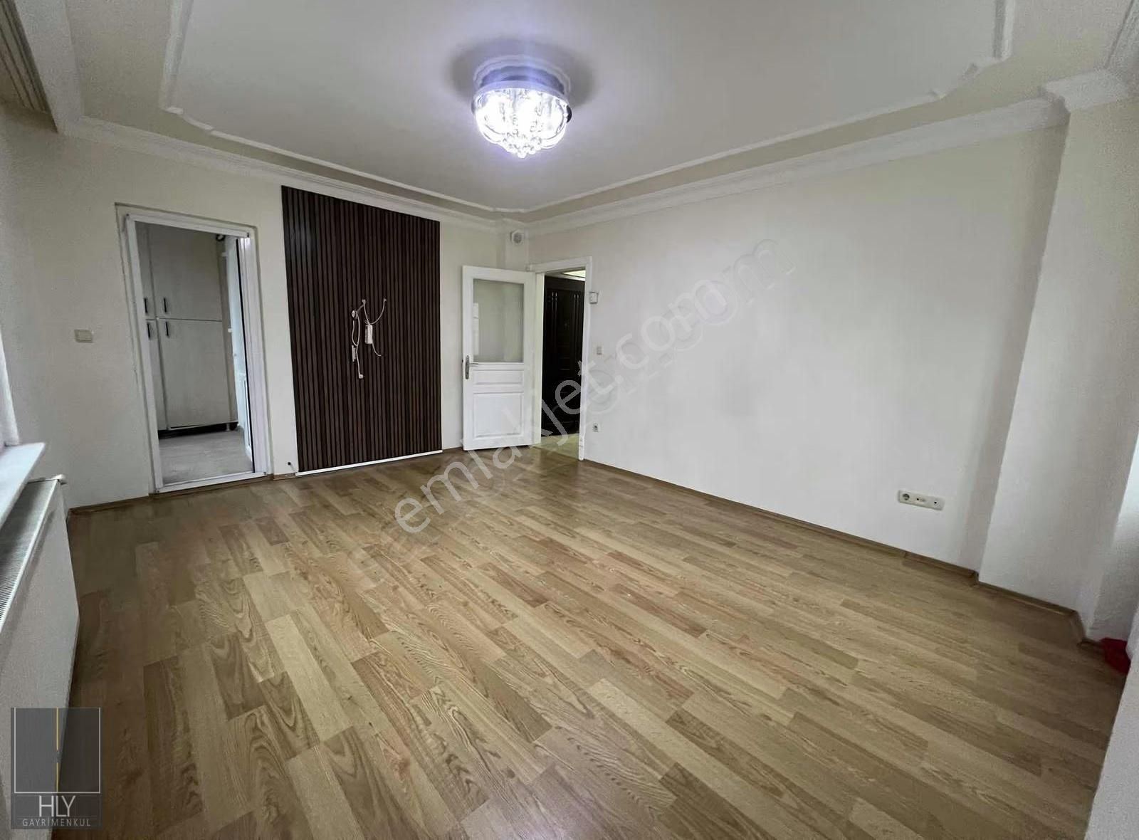 Hly Gayrimenkul'den Alihikmet Paşa Mah.de Kiralık 2+1 Daire - Görsel 6