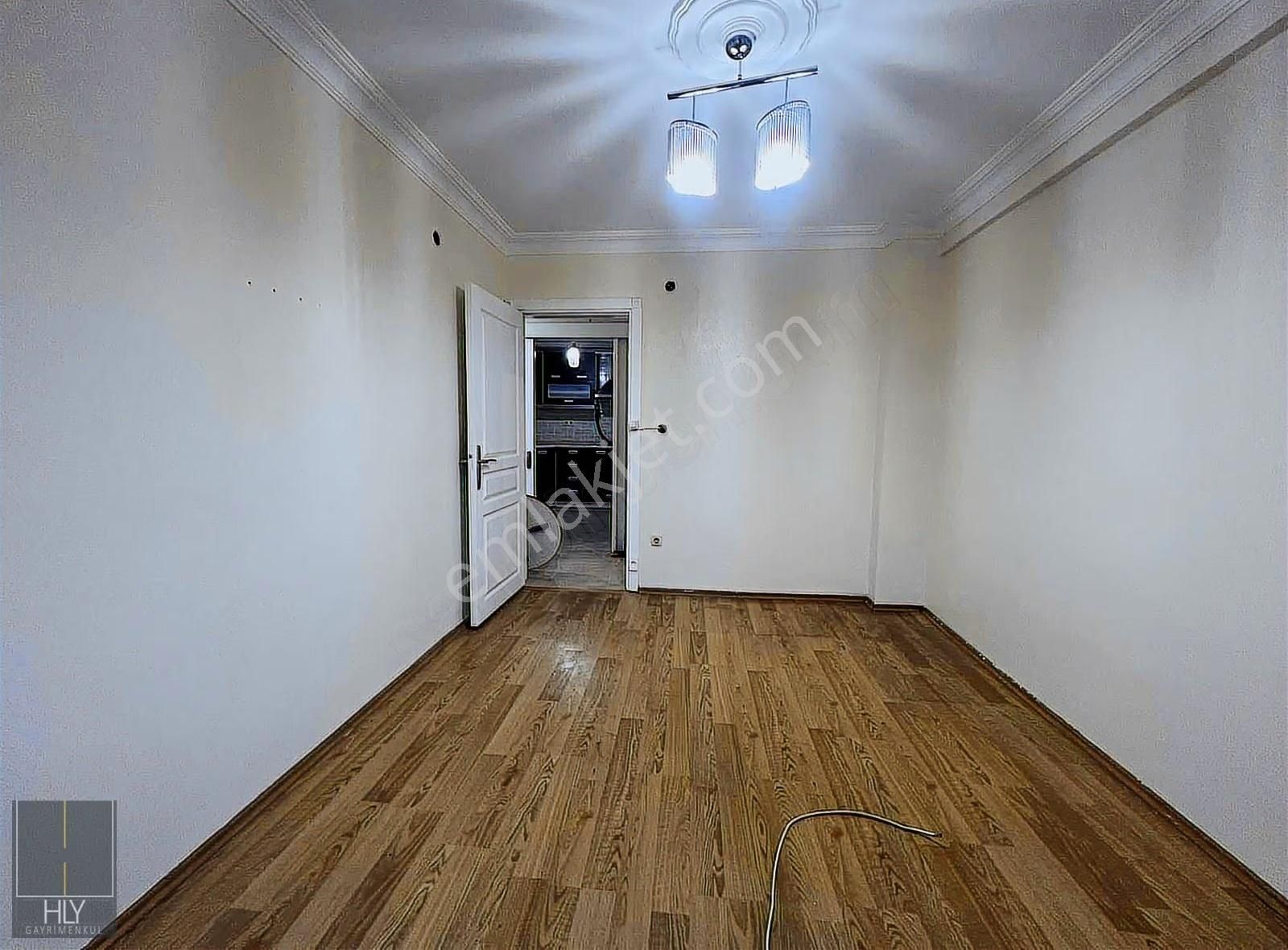 Hly Gayrimenkul'den Alihikmet Paşa Mah.de Kiralık 2+1 Daire - Görsel 7