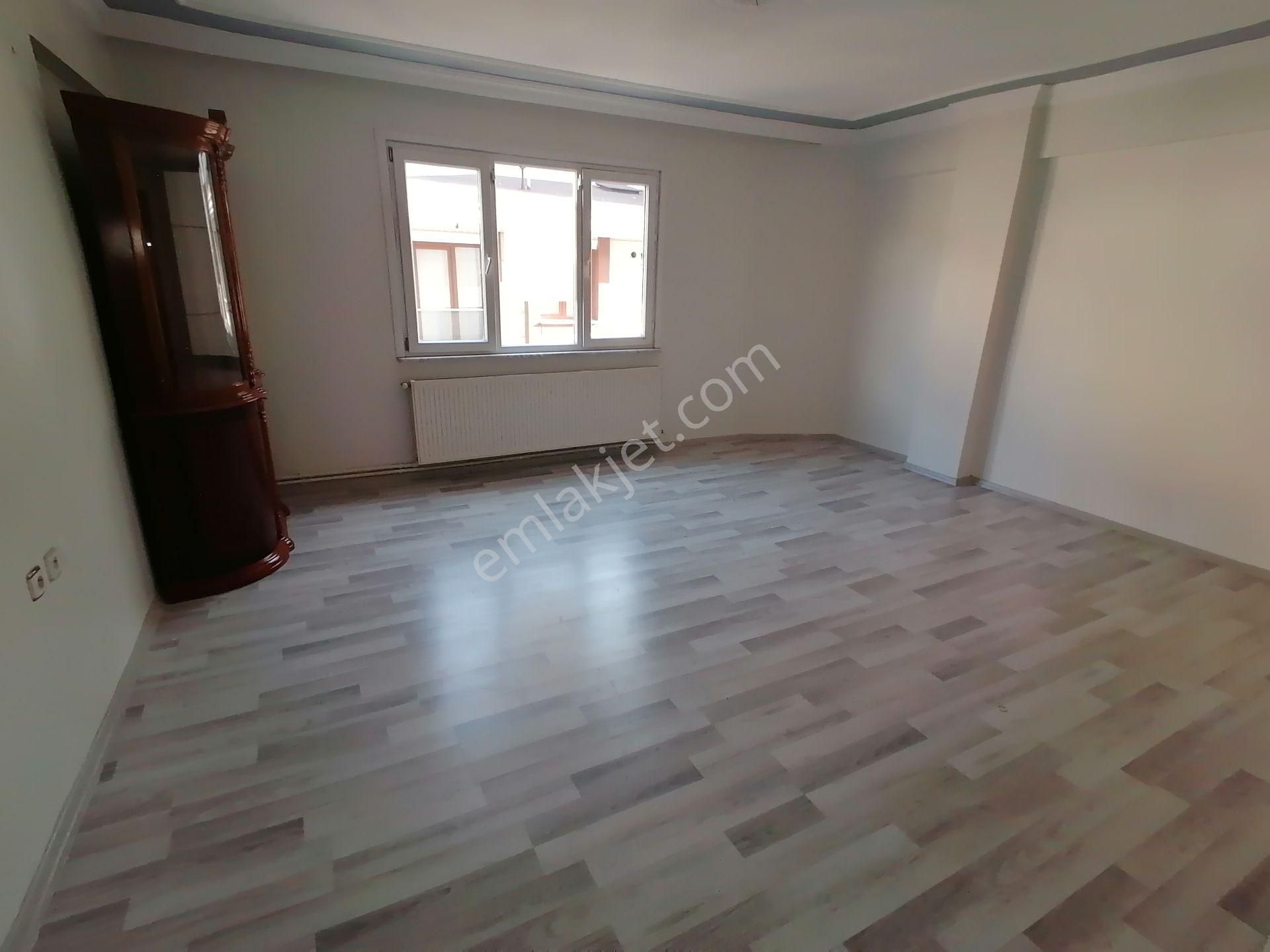 Fatih Caddesine Yakın Satılık 100 M2 2+1daire