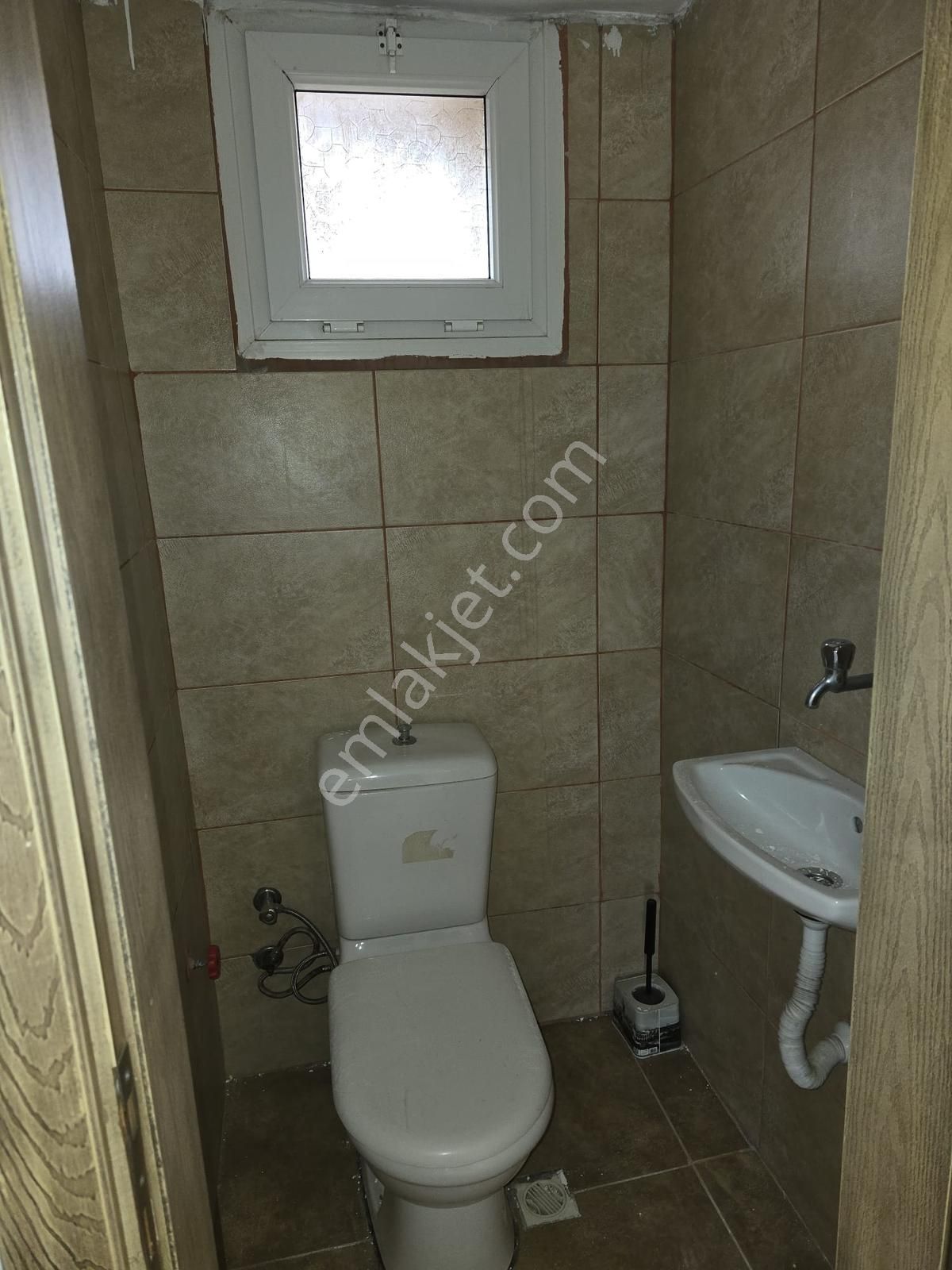 Balçova Eğitim Mahallesinde Otoban Yakını 3+1 Kiralık Daire - Görsel 2
