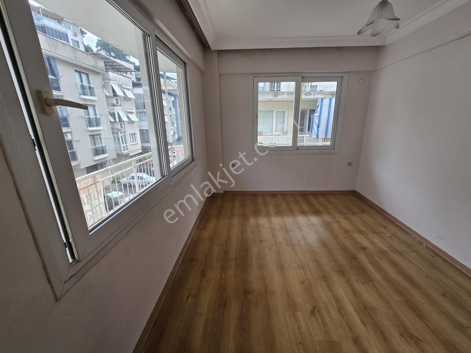 Balçova Eğitim Mahallesinde Otoban Yakını 3+1 Kiralık Daire - Görsel 19