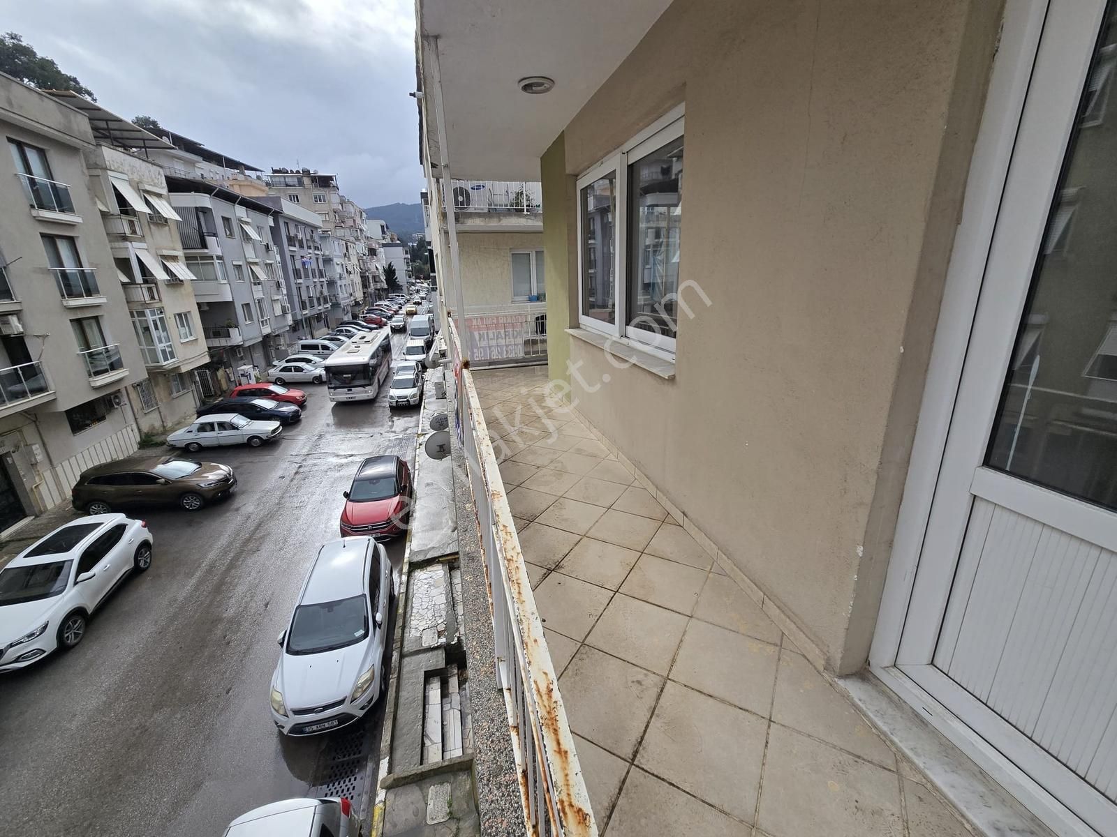 Balçova Eğitim Mahallesinde Otoban Yakını 3+1 Kiralık Daire - Görsel 11