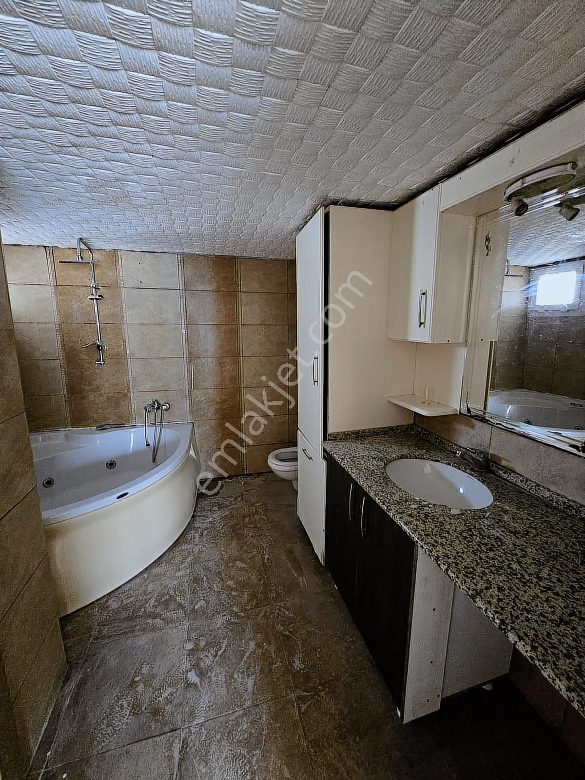 Balçova Eğitim Mahallesinde Otoban Yakını 3+1 Kiralık Daire - Görsel 4