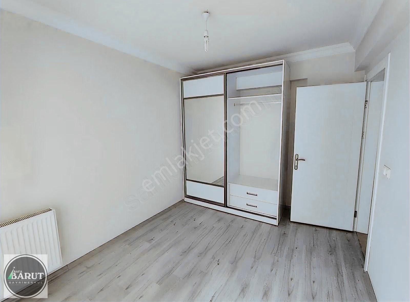 Kapalı Pazar Yeri Altı 3.cü Kat Cam Balkonlu Kiralık 3+1 Daire - Görsel 5