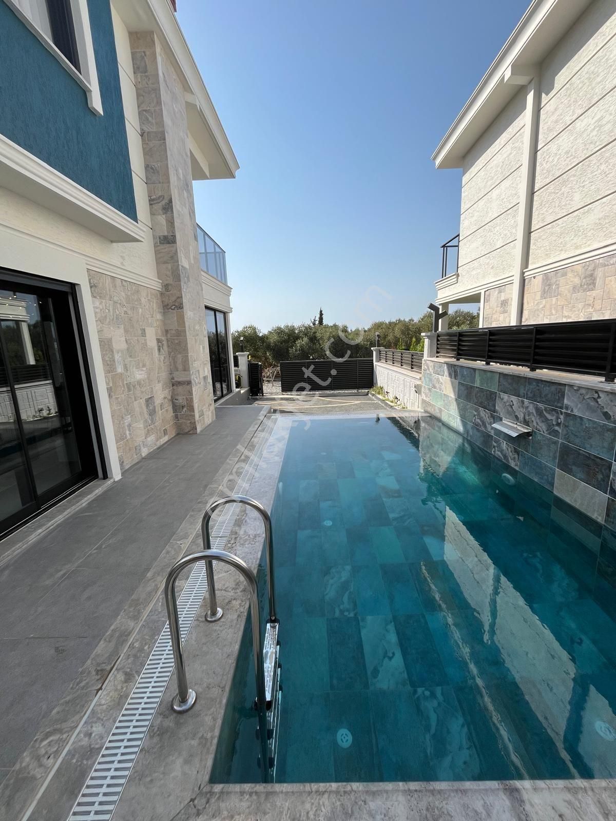 Kuşadası Davutlar Bölgesinde Satılık 3+1 Villa - Görsel 10