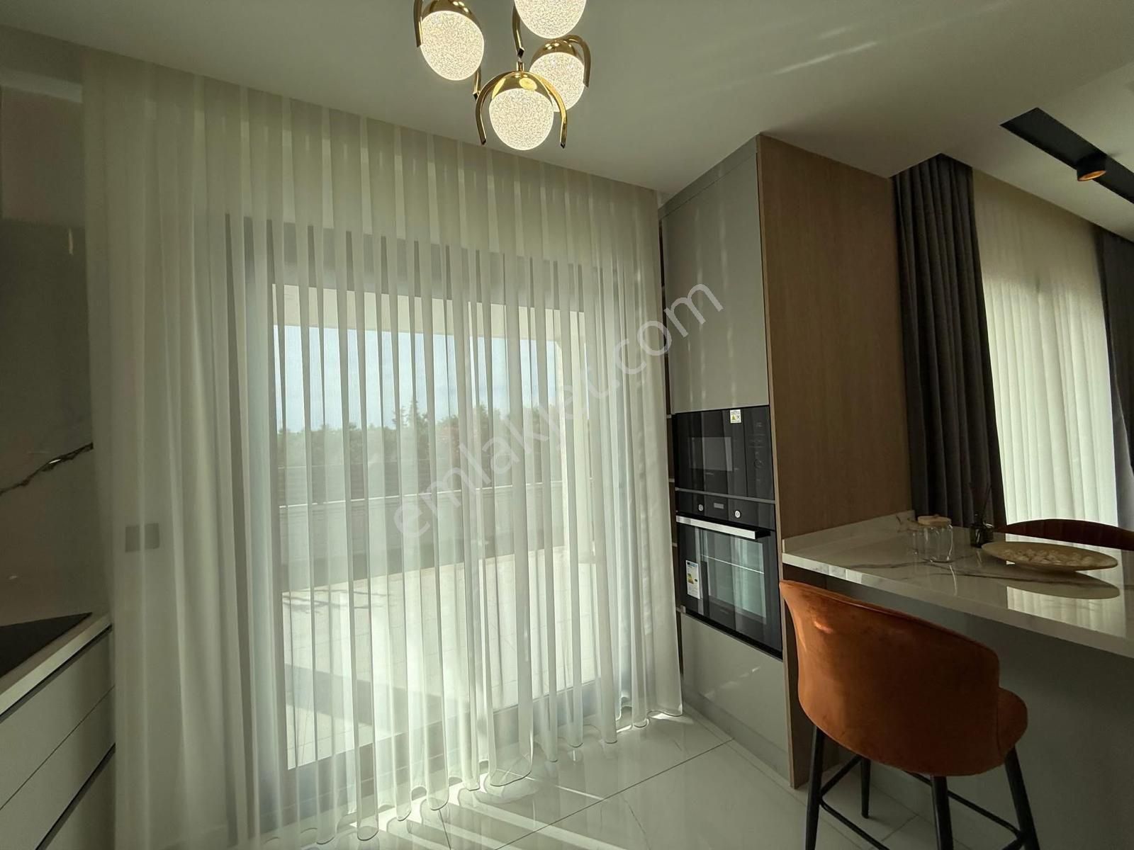 Kuşadası Davutlar Bölgesinde Satılık 3+1 Villa - Görsel 24