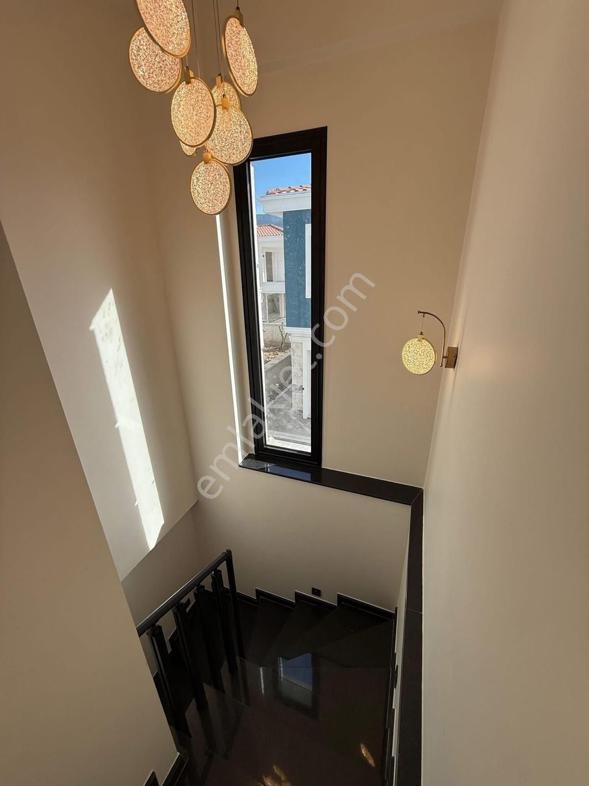 Kuşadası Davutlar Bölgesinde Satılık 3+1 Villa - Görsel 20