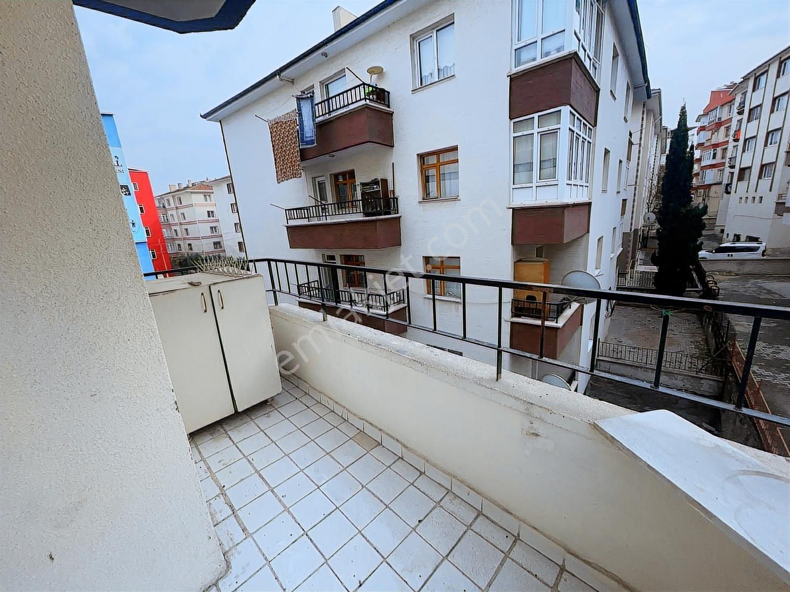 Malazgirt Mah"de 3+1 Ön Cepheli Ara Katta Masrafsız Daire !!! - Görsel 15