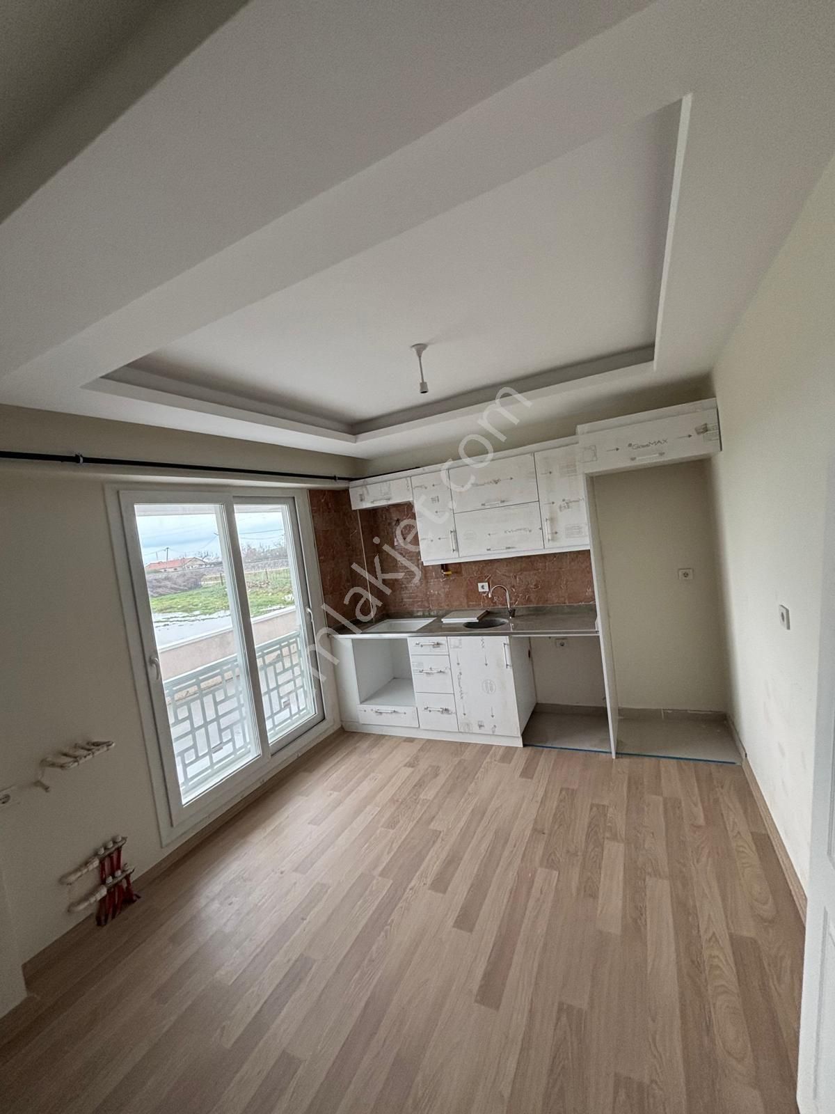Turgutlu Eymen Emlak'tan Mustafa Kemal Mh Satılık Zeminkat Daire 🏡 - Görsel 3