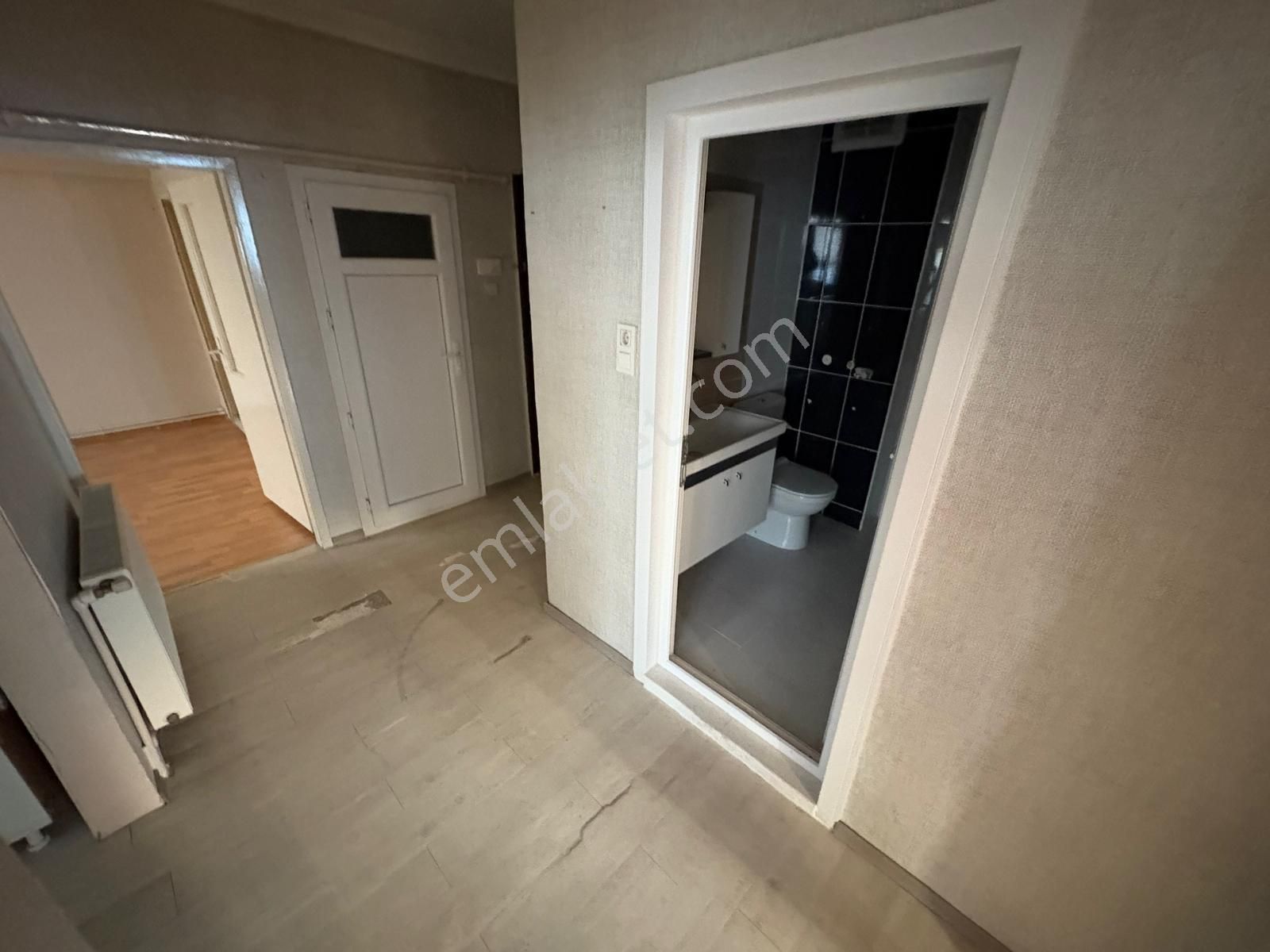 Maraşal Çakmak Mah"de 3+1 Ara Katta Ebeveyn Banyolu Yapılı Daire - Görsel 33