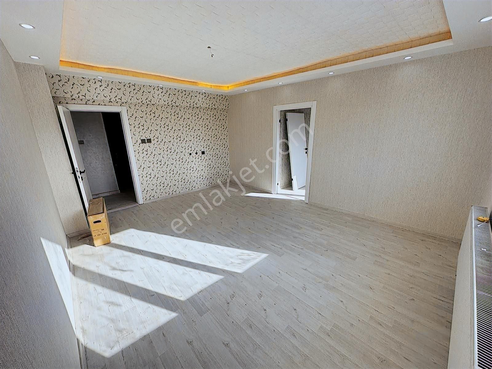 Plevne Mah"de 3+1 110m2 Katta Cadde Cepheli Full Yapılı Daire !! - Görsel 17