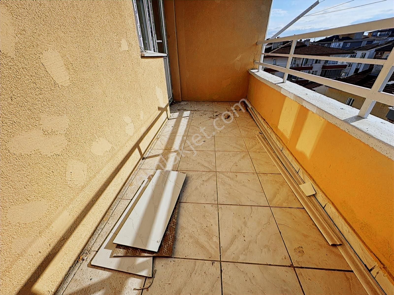 Plevne Mah"de 3+1 110m2 Katta Cadde Cepheli Full Yapılı Daire !! - Görsel 22