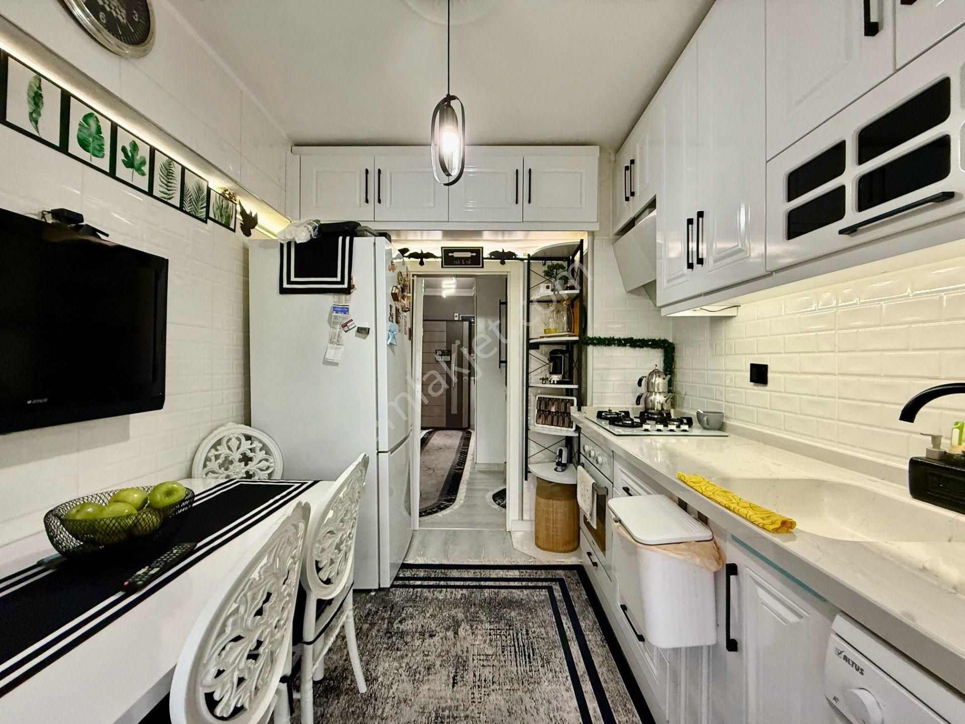 Kalecik Emlak'tan Merkezde 3+1 Güney Cephe Lüx Yapılı Daire - Görsel 5