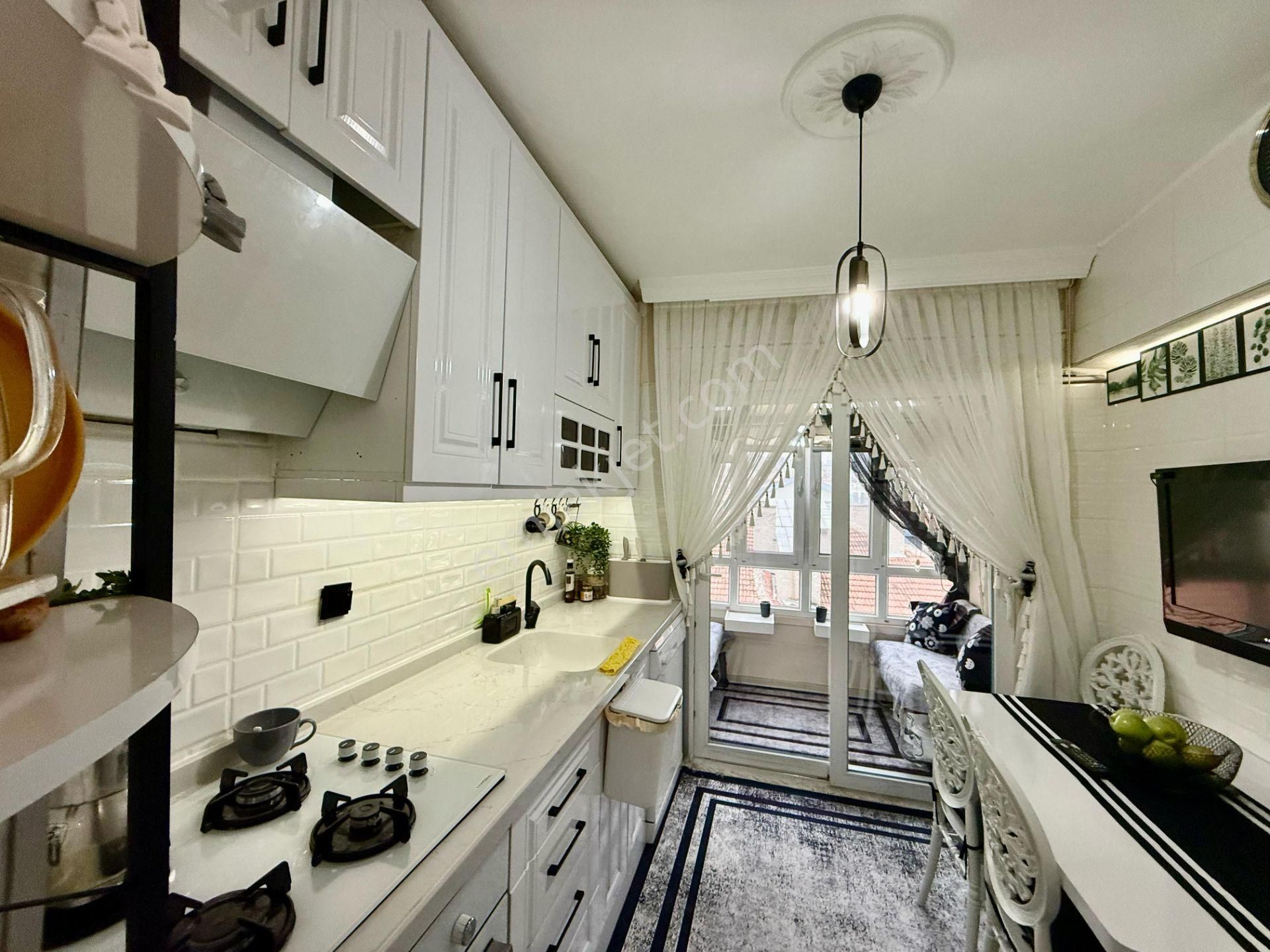 Kalecik Emlak'tan Merkezde 3+1 Güney Cephe Lüx Yapılı Daire - Görsel 2