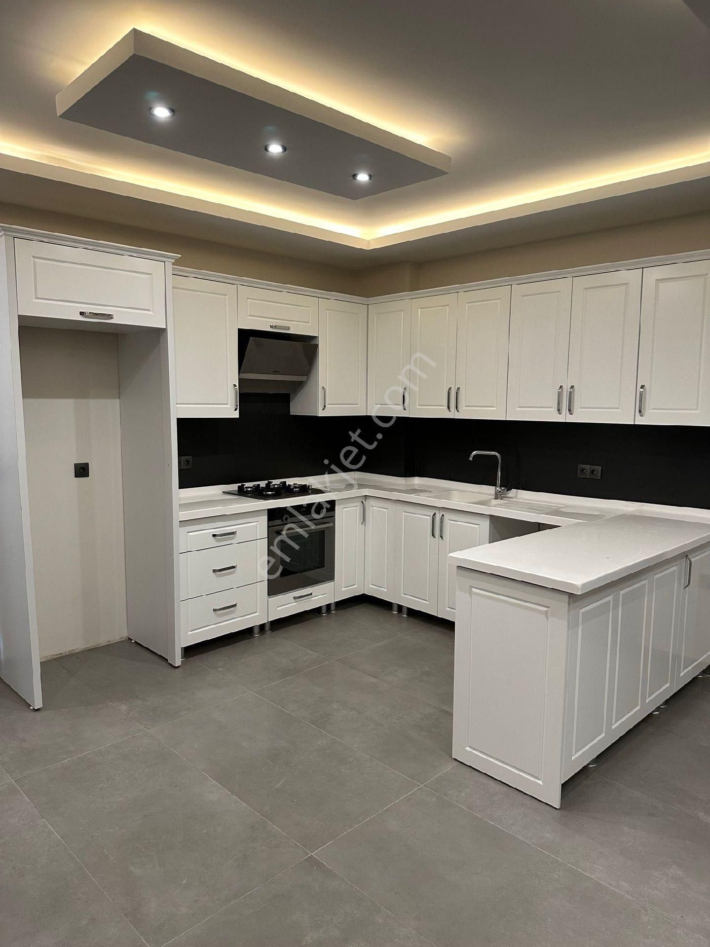 Kuşadası Güzelçamlıda Denize Yakın Müstakil Villa - Görsel 14