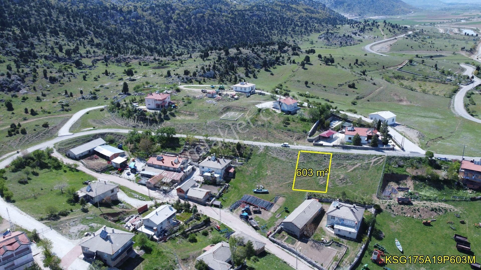 Konya / Seydişehir / Gölyüzü Mahallesinde 603 M² Müstakil Tapulu Konut İmarlı Arsa - Görsel 4